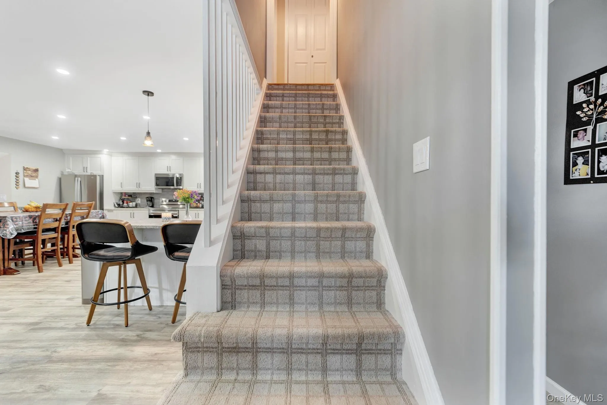 103 Queens Avenue, West Babylon, NY, 5 Bedrooms Bedrooms, 7 Rooms Rooms,3 BathroomsBathrooms,Residential,For Rent,Queens,0,1044550 103 Queens Avenue, West Babylon, NY, 5 Bedrooms Bedrooms, 7 Rooms Rooms,3 BathroomsBathrooms,Residential,For Rent,Queens,0,1044550