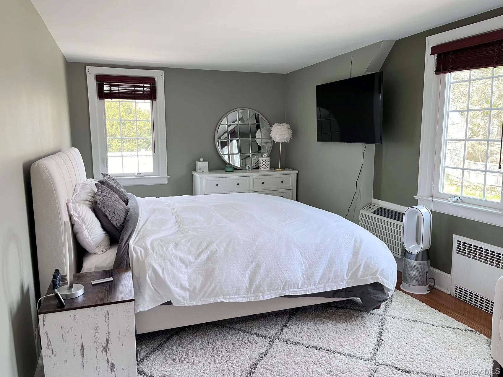 11 Pleassant Ave, White Plains, NY, 3 Bedrooms Bedrooms, 8 Rooms Rooms,1 BathroomBathrooms,Residential Lease,For Rent,Pleassant Ave,0,1044553 11 Pleassant Ave, White Plains, NY, 3 Bedrooms Bedrooms, 8 Rooms Rooms,1 BathroomBathrooms,Residential Lease,For Rent,Pleassant Ave,0,1044553