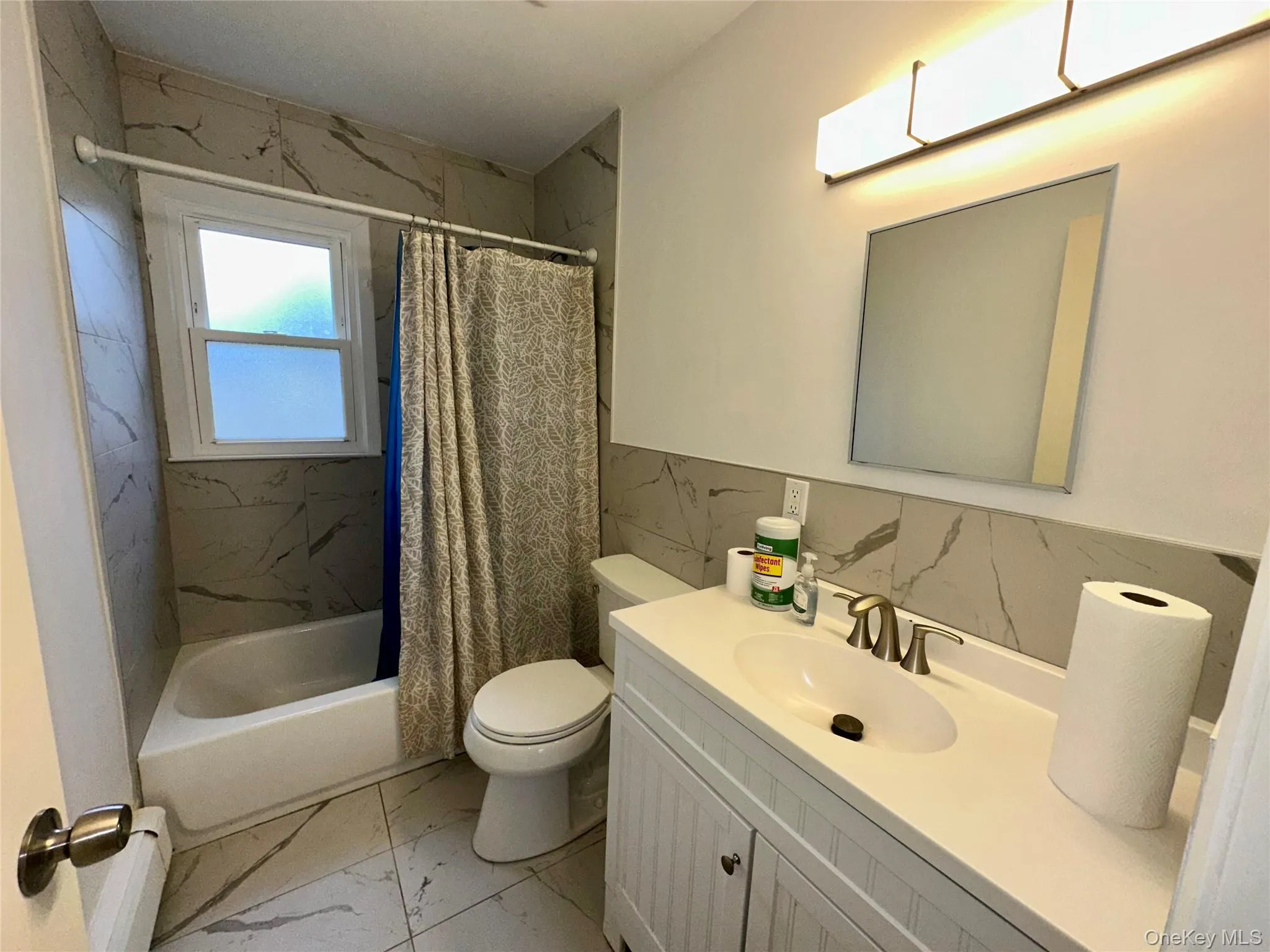 74 Clifton Place, Brookhaven, NY, 3 Bedrooms Bedrooms, 6 Rooms Rooms,1 BathroomBathrooms,Residential Lease,For Rent,Clifton,0,1044555 74 Clifton Place, Brookhaven, NY, 3 Bedrooms Bedrooms, 6 Rooms Rooms,1 BathroomBathrooms,Residential Lease,For Rent,Clifton,0,1044555