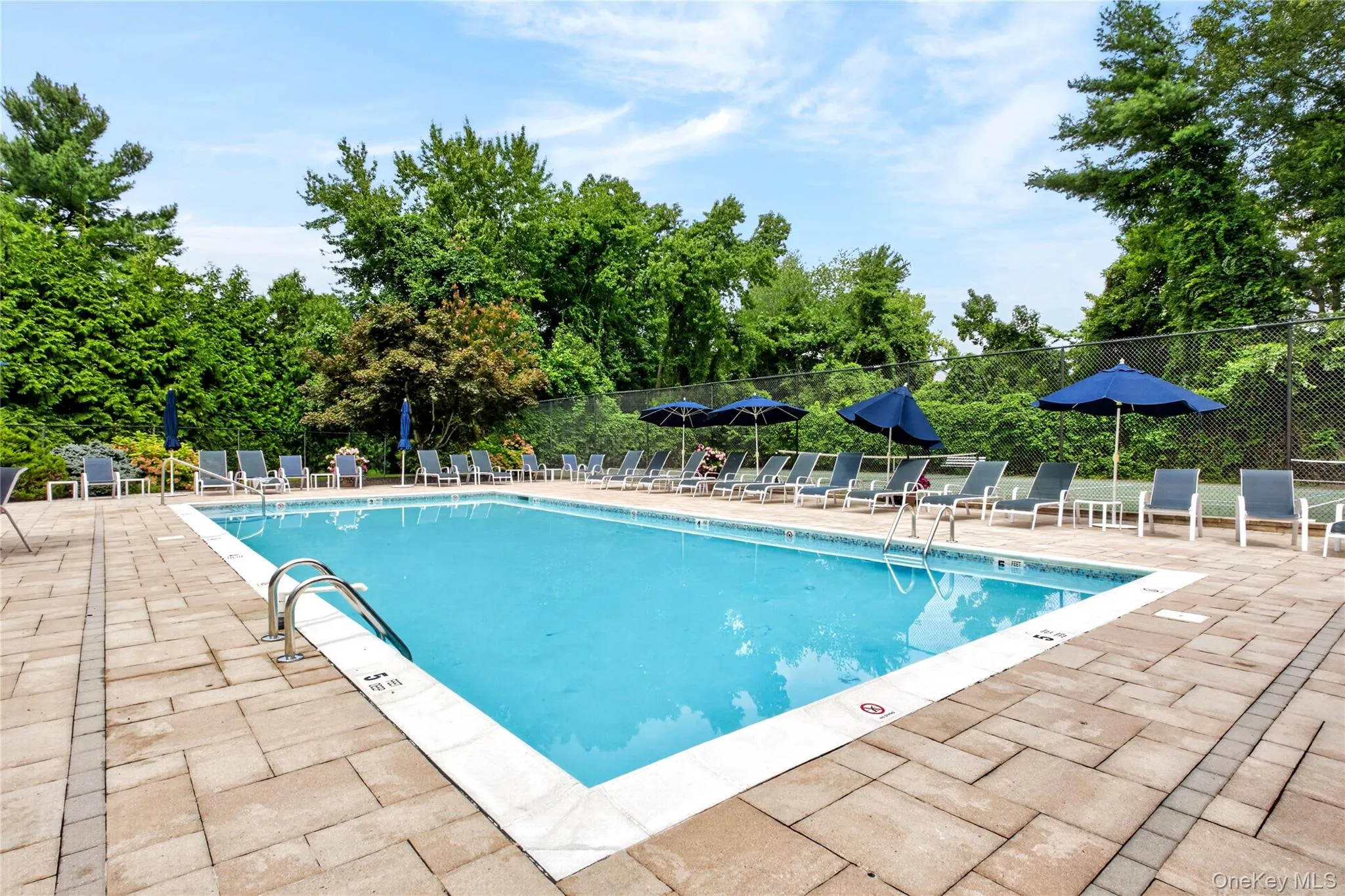 37 Woodland Drive, North Hempstead, NY, 3 Bedrooms Bedrooms, 7 Rooms Rooms,3 BathroomsBathrooms,Residential,For Rent,Woodland,0,1044558 37 Woodland Drive, North Hempstead, NY, 3 Bedrooms Bedrooms, 7 Rooms Rooms,3 BathroomsBathrooms,Residential,For Rent,Woodland,0,1044558