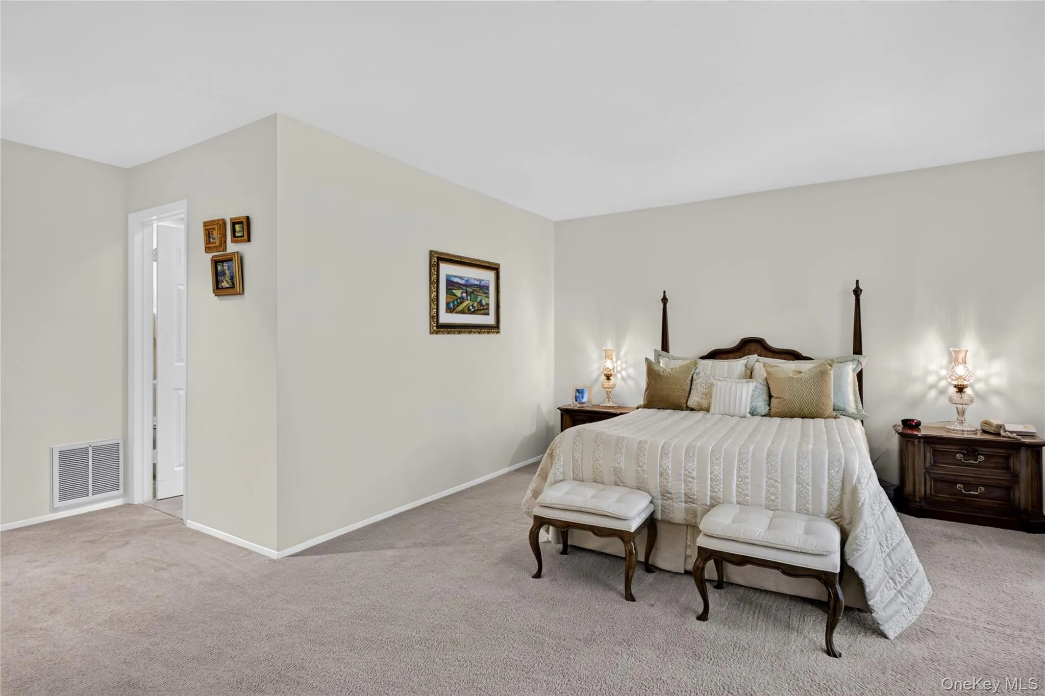 37 Woodland Drive, North Hempstead, NY, 3 Bedrooms Bedrooms, 7 Rooms Rooms,3 BathroomsBathrooms,Residential,For Rent,Woodland,0,1044558 37 Woodland Drive, North Hempstead, NY, 3 Bedrooms Bedrooms, 7 Rooms Rooms,3 BathroomsBathrooms,Residential,For Rent,Woodland,0,1044558