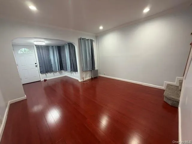 15209 118th Avenue, New York, NY, 2 Bedrooms Bedrooms, 5 Rooms Rooms,1 BathroomBathrooms,Residential,For Rent,118th,0,1044561 15209 118th Avenue, New York, NY, 2 Bedrooms Bedrooms, 5 Rooms Rooms,1 BathroomBathrooms,Residential,For Rent,118th,0,1044561
