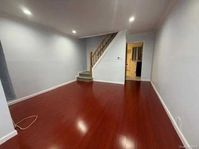 15209 118th Avenue, New York, NY, 2 Bedrooms Bedrooms, 5 Rooms Rooms,1 BathroomBathrooms,Residential,For Rent,118th,0,1044561 15209 118th Avenue, New York, NY, 2 Bedrooms Bedrooms, 5 Rooms Rooms,1 BathroomBathrooms,Residential,For Rent,118th,0,1044561