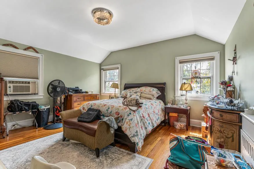 20 Huron Road, Hempstead, NY, 4 Bedrooms Bedrooms, 7 Rooms Rooms,2 BathroomsBathrooms,Residential,For Rent,Huron,0,1044569 20 Huron Road, Hempstead, NY, 4 Bedrooms Bedrooms, 7 Rooms Rooms,2 BathroomsBathrooms,Residential,For Rent,Huron,0,1044569