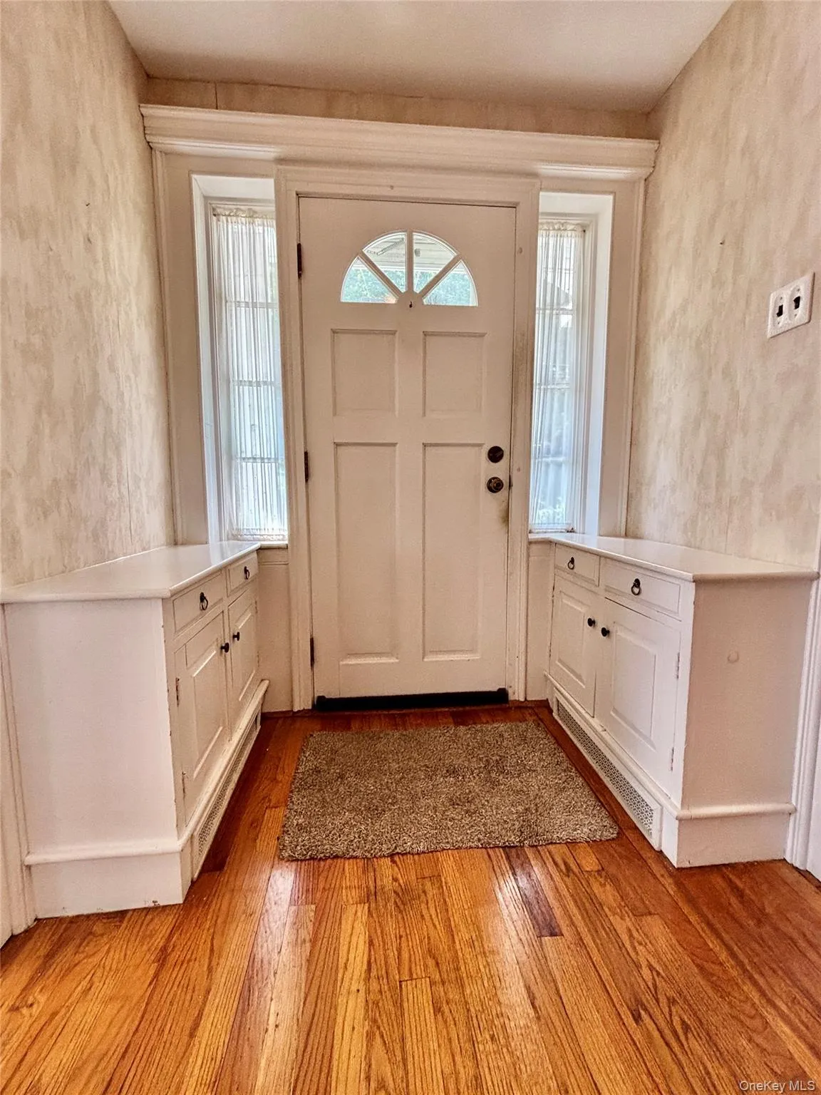 193 Main Street, Delhi, NY, 3 Bedrooms Bedrooms, 9 Rooms Rooms,1 BathroomBathrooms,Residential,For Rent,Main,0,1044576 193 Main Street, Delhi, NY, 3 Bedrooms Bedrooms, 9 Rooms Rooms,1 BathroomBathrooms,Residential,For Rent,Main,0,1044576
