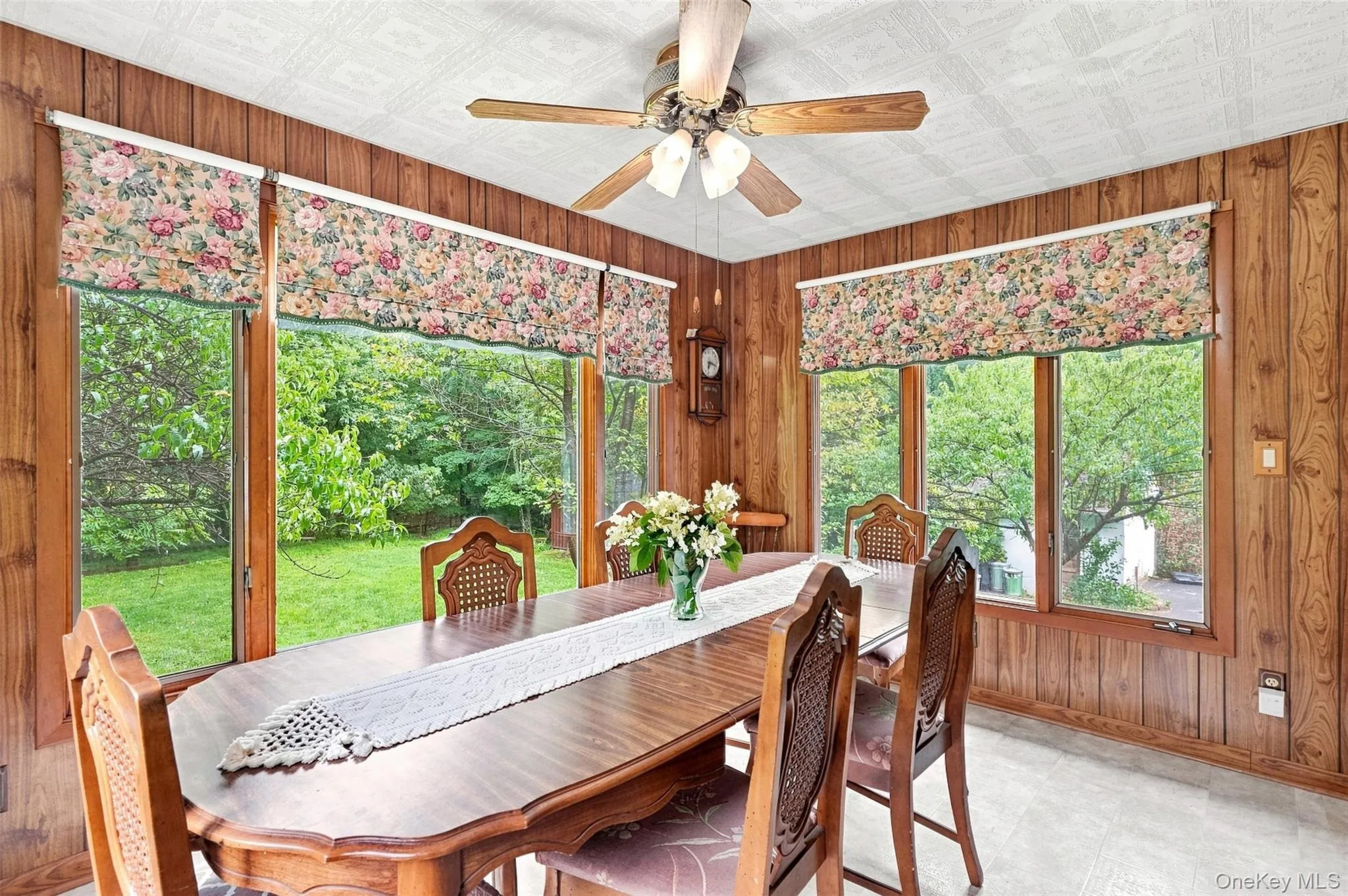 31 Red Barn Road, Shawangunk, NY, 3 Bedrooms Bedrooms, 7 Rooms Rooms,1 BathroomBathrooms,Residential,For Rent,Red Barn,0,1044592 31 Red Barn Road, Shawangunk, NY, 3 Bedrooms Bedrooms, 7 Rooms Rooms,1 BathroomBathrooms,Residential,For Rent,Red Barn,0,1044592