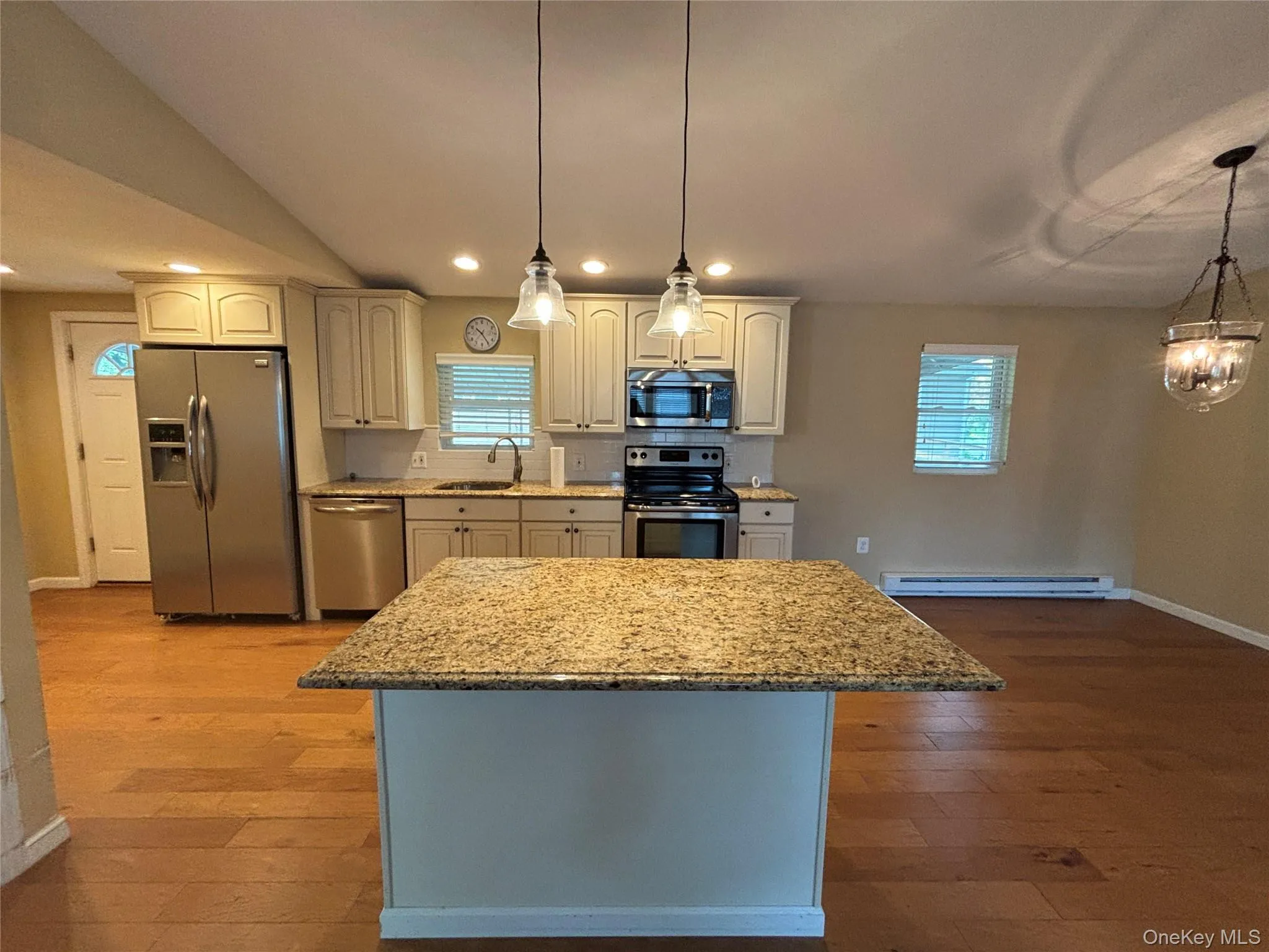 103 West Lane, Riverhead, NY, 3 Bedrooms Bedrooms, 7 Rooms Rooms,2 BathroomsBathrooms,Residential,For Rent,West,0,1044594 103 West Lane, Riverhead, NY, 3 Bedrooms Bedrooms, 7 Rooms Rooms,2 BathroomsBathrooms,Residential,For Rent,West,0,1044594