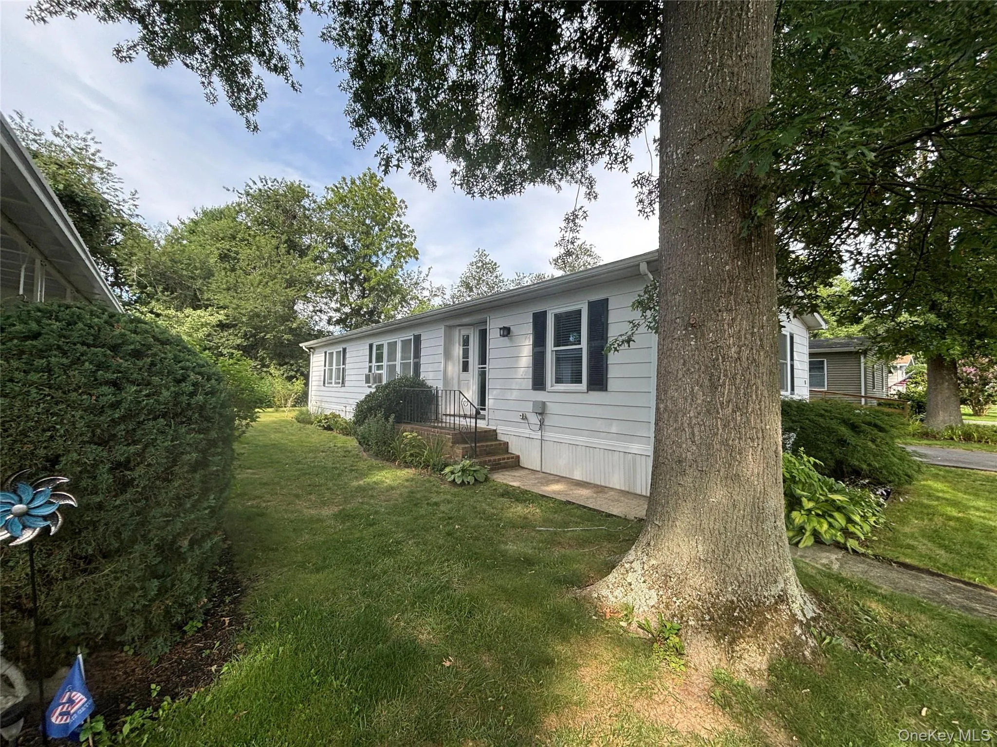 103 West Lane, Riverhead, NY, 3 Bedrooms Bedrooms, 7 Rooms Rooms,2 BathroomsBathrooms,Residential,For Rent,West,0,1044594 103 West Lane, Riverhead, NY, 3 Bedrooms Bedrooms, 7 Rooms Rooms,2 BathroomsBathrooms,Residential,For Rent,West,0,1044594