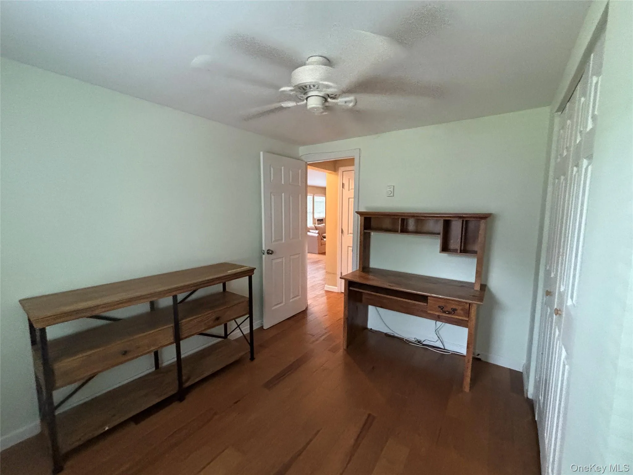 103 West Lane, Riverhead, NY, 3 Bedrooms Bedrooms, 7 Rooms Rooms,2 BathroomsBathrooms,Residential,For Rent,West,0,1044594 103 West Lane, Riverhead, NY, 3 Bedrooms Bedrooms, 7 Rooms Rooms,2 BathroomsBathrooms,Residential,For Rent,West,0,1044594