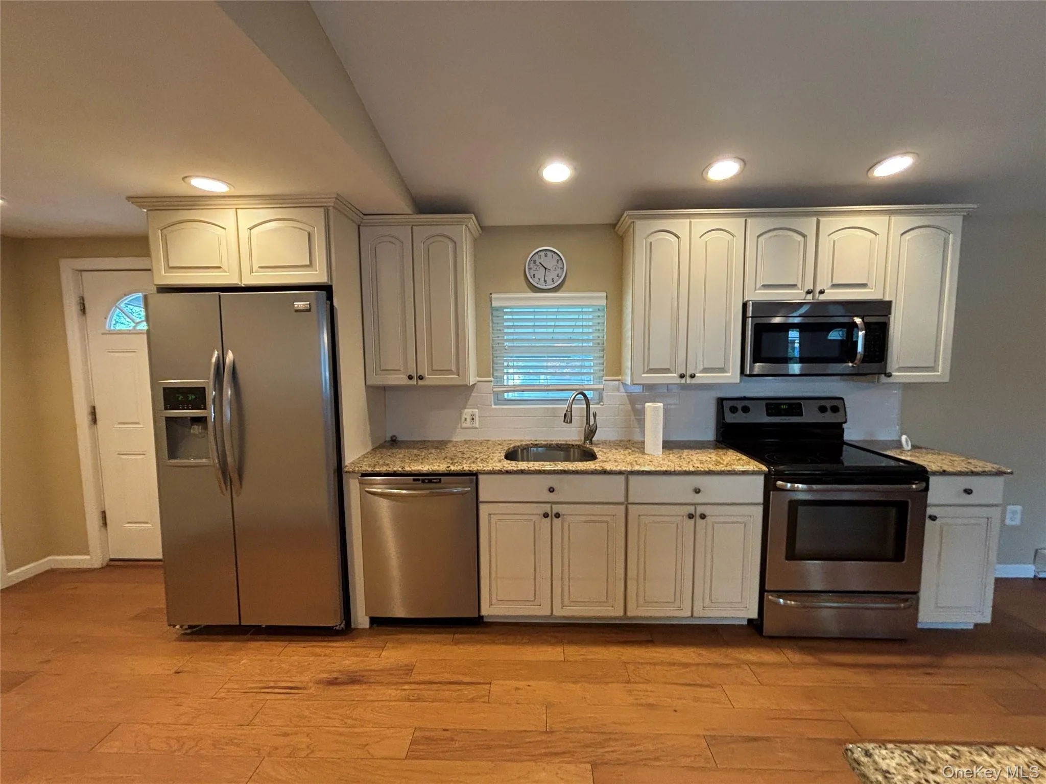103 West Lane, Riverhead, NY, 3 Bedrooms Bedrooms, 7 Rooms Rooms,2 BathroomsBathrooms,Residential,For Rent,West,0,1044594 103 West Lane, Riverhead, NY, 3 Bedrooms Bedrooms, 7 Rooms Rooms,2 BathroomsBathrooms,Residential,For Rent,West,0,1044594