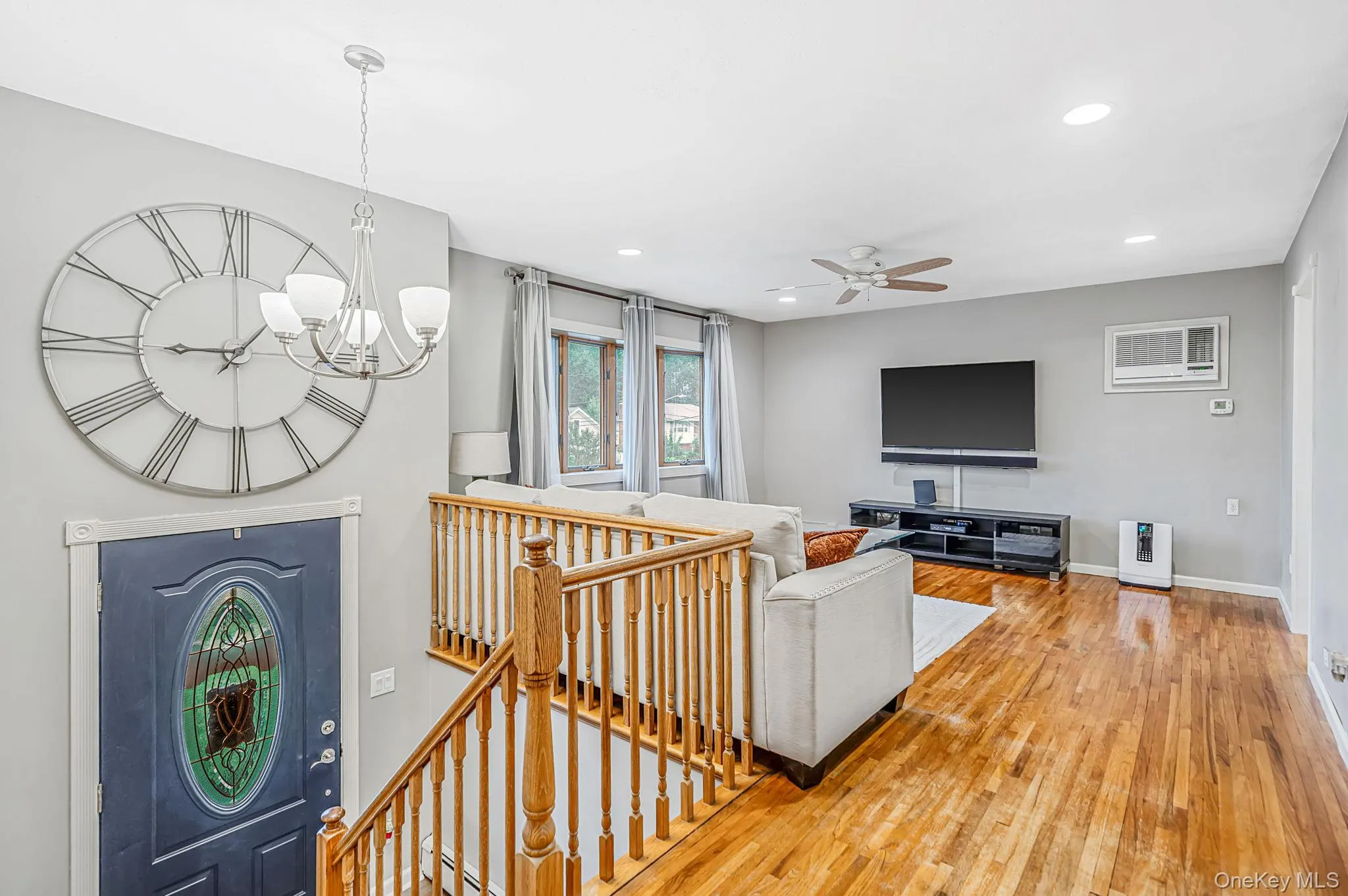 6 North Avenue, Smithtown, NY, 4 Bedrooms Bedrooms, 8 Rooms Rooms,1 BathroomBathrooms,Residential,For Rent,North,0,1044596 6 North Avenue, Smithtown, NY, 4 Bedrooms Bedrooms, 8 Rooms Rooms,1 BathroomBathrooms,Residential,For Rent,North,0,1044596