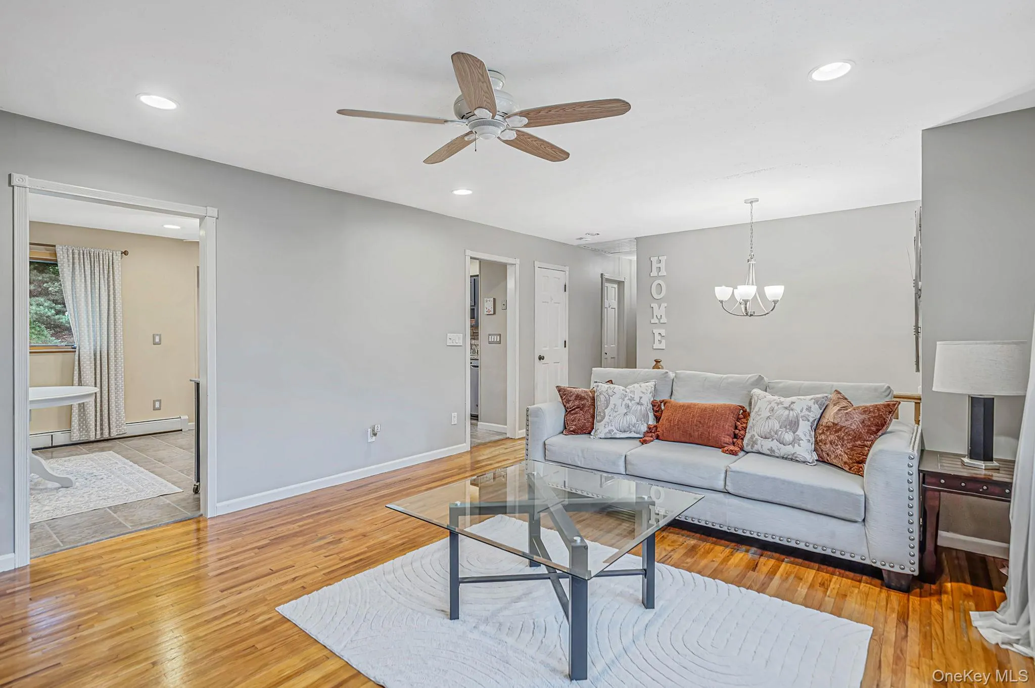 6 North Avenue, Smithtown, NY, 4 Bedrooms Bedrooms, 8 Rooms Rooms,1 BathroomBathrooms,Residential,For Rent,North,0,1044596 6 North Avenue, Smithtown, NY, 4 Bedrooms Bedrooms, 8 Rooms Rooms,1 BathroomBathrooms,Residential,For Rent,North,0,1044596
