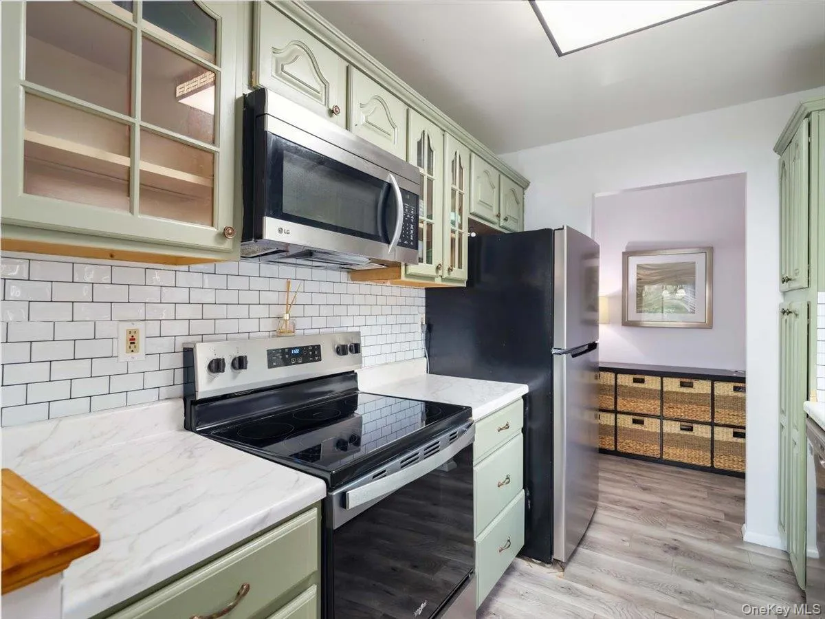 139 Sterling Street, Beacon, NY, 2 Bedrooms Bedrooms, 5 Rooms Rooms,1 BathroomBathrooms,Residential,For Rent,Sterling,0,1044597 139 Sterling Street, Beacon, NY, 2 Bedrooms Bedrooms, 5 Rooms Rooms,1 BathroomBathrooms,Residential,For Rent,Sterling,0,1044597