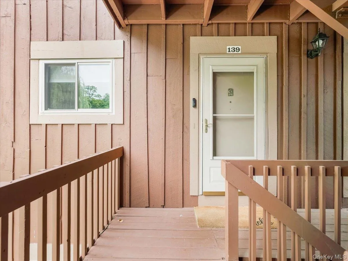 139 Sterling Street, Beacon, NY, 2 Bedrooms Bedrooms, 5 Rooms Rooms,1 BathroomBathrooms,Residential,For Rent,Sterling,0,1044597 139 Sterling Street, Beacon, NY, 2 Bedrooms Bedrooms, 5 Rooms Rooms,1 BathroomBathrooms,Residential,For Rent,Sterling,0,1044597
