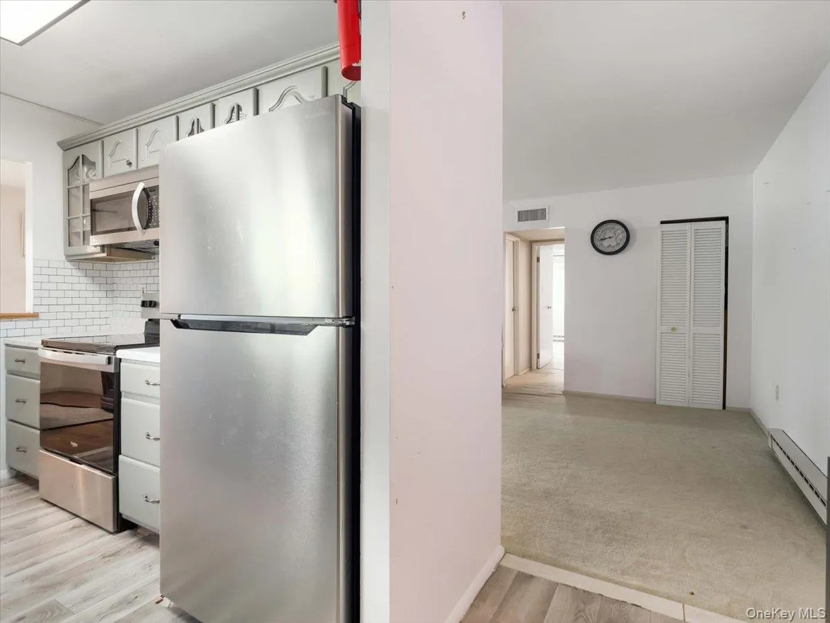 139 Sterling Street, Beacon, NY, 2 Bedrooms Bedrooms, 5 Rooms Rooms,1 BathroomBathrooms,Residential,For Rent,Sterling,0,1044597 139 Sterling Street, Beacon, NY, 2 Bedrooms Bedrooms, 5 Rooms Rooms,1 BathroomBathrooms,Residential,For Rent,Sterling,0,1044597