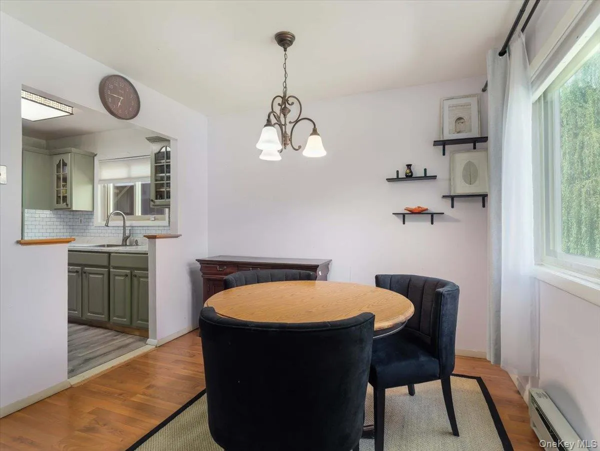 139 Sterling Street, Beacon, NY, 2 Bedrooms Bedrooms, 5 Rooms Rooms,1 BathroomBathrooms,Residential,For Rent,Sterling,0,1044597 139 Sterling Street, Beacon, NY, 2 Bedrooms Bedrooms, 5 Rooms Rooms,1 BathroomBathrooms,Residential,For Rent,Sterling,0,1044597