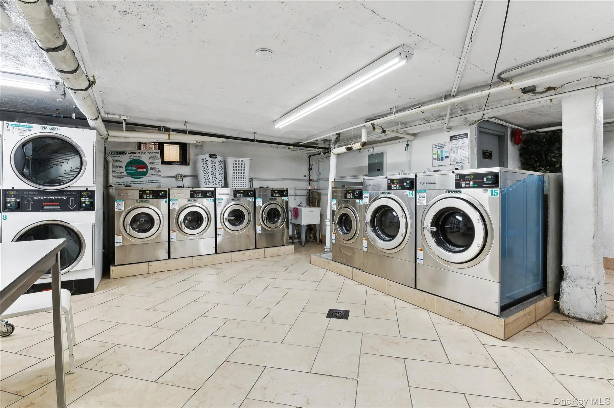 37-21 80 Street, New York, NY, 1 Bedroom Bedrooms, 4 Rooms Rooms,1 BathroomBathrooms,Residential Lease,For Rent,80,0,1044602 37-21 80 Street, New York, NY, 1 Bedroom Bedrooms, 4 Rooms Rooms,1 BathroomBathrooms,Residential Lease,For Rent,80,0,1044602