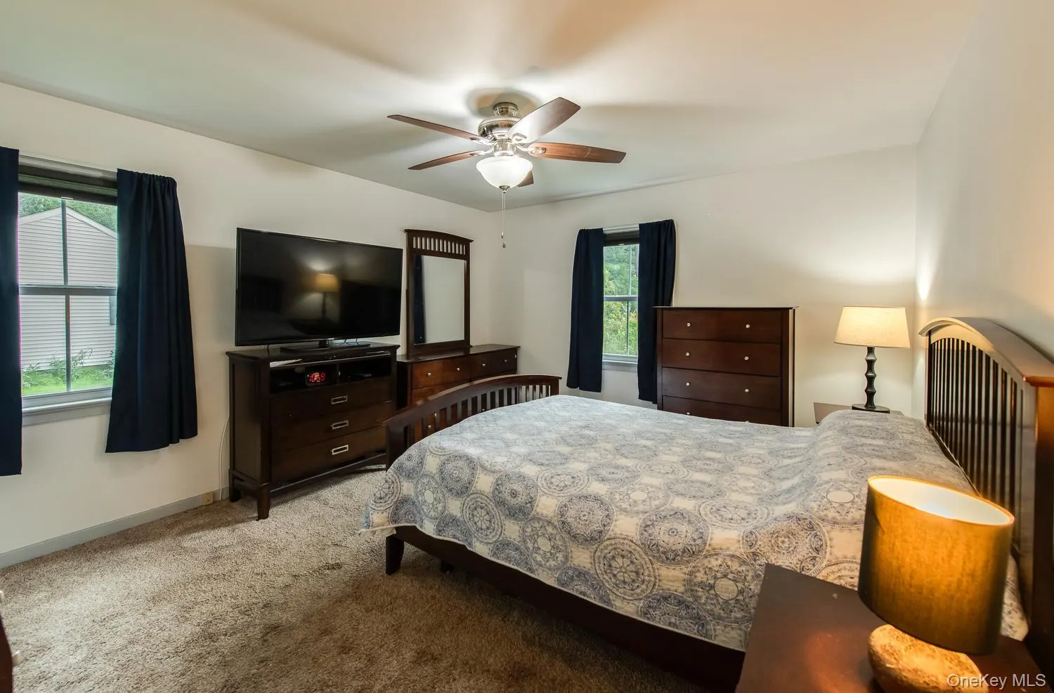 Spacious, newer carpeting Spacious, newer carpeting