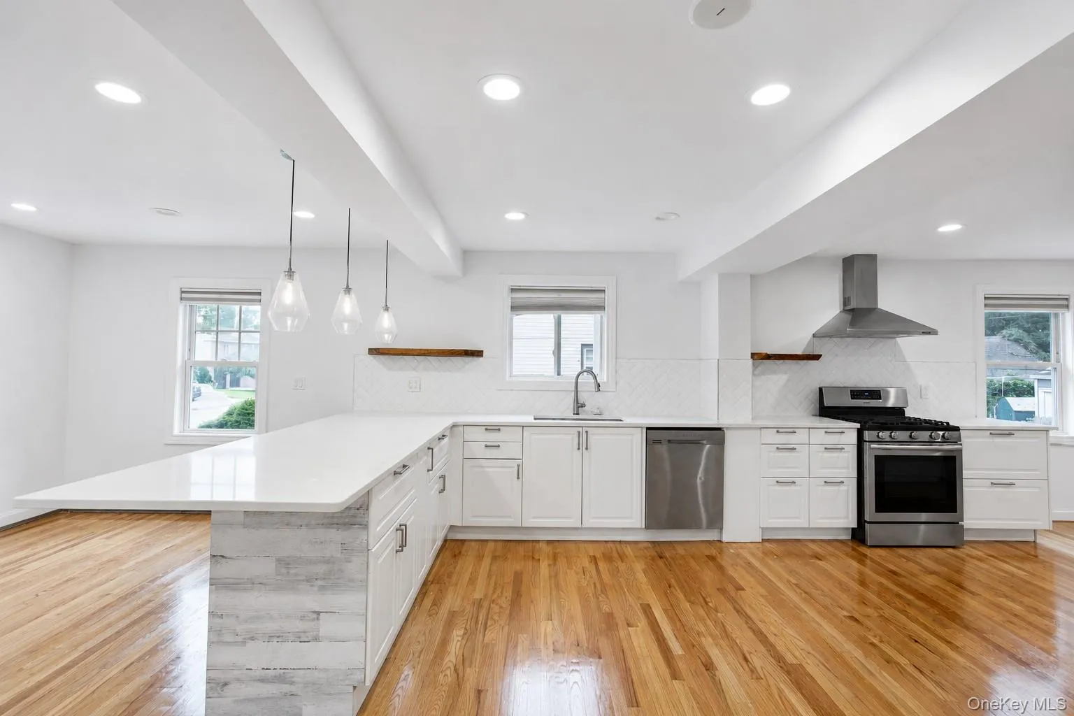 55 Centre Street, Hempstead, NY, 4 Bedrooms Bedrooms, 9 Rooms Rooms,3 BathroomsBathrooms,Residential Lease,For Rent,Centre,0,1044607 55 Centre Street, Hempstead, NY, 4 Bedrooms Bedrooms, 9 Rooms Rooms,3 BathroomsBathrooms,Residential Lease,For Rent,Centre,0,1044607