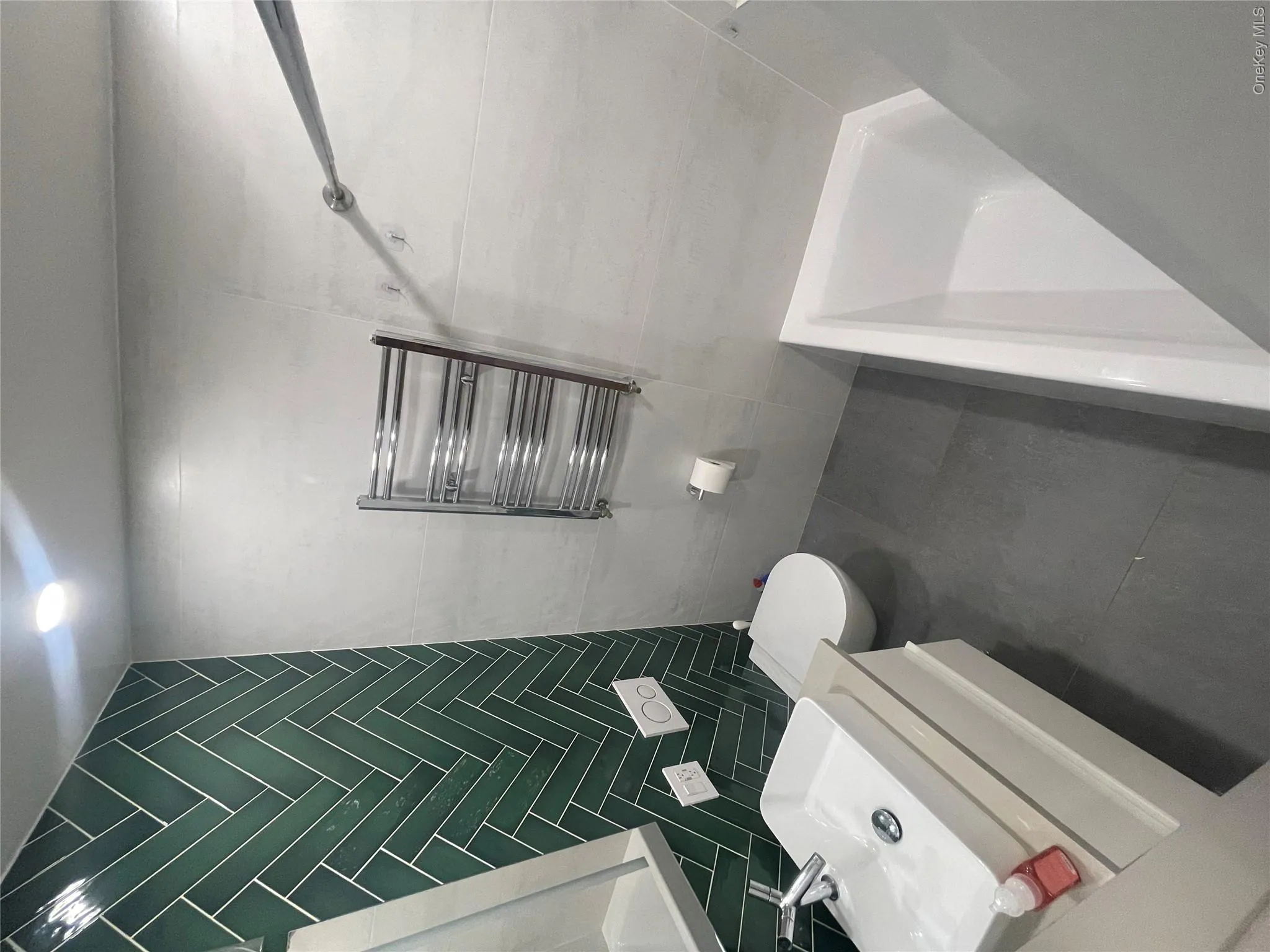 6160 56th Street, New York, NY, 2 Bedrooms Bedrooms, 4 Rooms Rooms,1 BathroomBathrooms,Residential Lease,For Rent,56th,0,1044609 6160 56th Street, New York, NY, 2 Bedrooms Bedrooms, 4 Rooms Rooms,1 BathroomBathrooms,Residential Lease,For Rent,56th,0,1044609