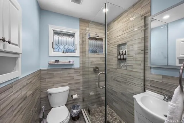 71 Connecticut Avenue, Long Beach, NY, 3 Bedrooms Bedrooms, 6 Rooms Rooms,1 BathroomBathrooms,Residential Lease,For Rent,Connecticut,0,1044615 71 Connecticut Avenue, Long Beach, NY, 3 Bedrooms Bedrooms, 6 Rooms Rooms,1 BathroomBathrooms,Residential Lease,For Rent,Connecticut,0,1044615