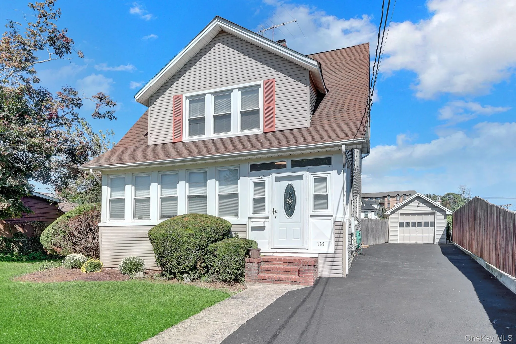 169 Butler Street, North Hempstead, NY, 3 Bedrooms Bedrooms, 7 Rooms Rooms,1 BathroomBathrooms,Residential,For Rent,Butler,0,1044616 169 Butler Street, North Hempstead, NY, 3 Bedrooms Bedrooms, 7 Rooms Rooms,1 BathroomBathrooms,Residential,For Rent,Butler,0,1044616