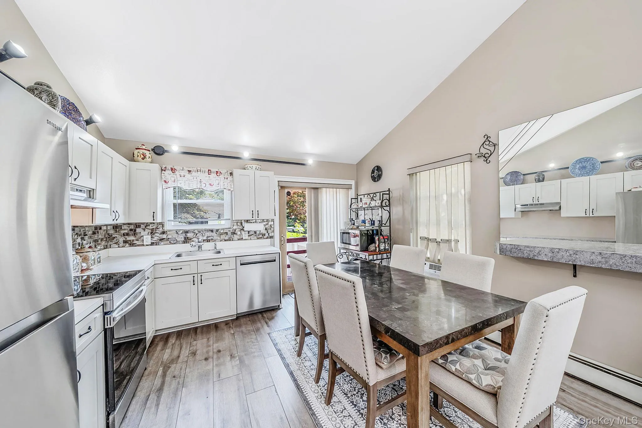 7 Wellwood Drive, Brookhaven, NY, 3 Bedrooms Bedrooms, 5 Rooms Rooms,1 BathroomBathrooms,Residential,For Rent,Wellwood,0,1044617 7 Wellwood Drive, Brookhaven, NY, 3 Bedrooms Bedrooms, 5 Rooms Rooms,1 BathroomBathrooms,Residential,For Rent,Wellwood,0,1044617