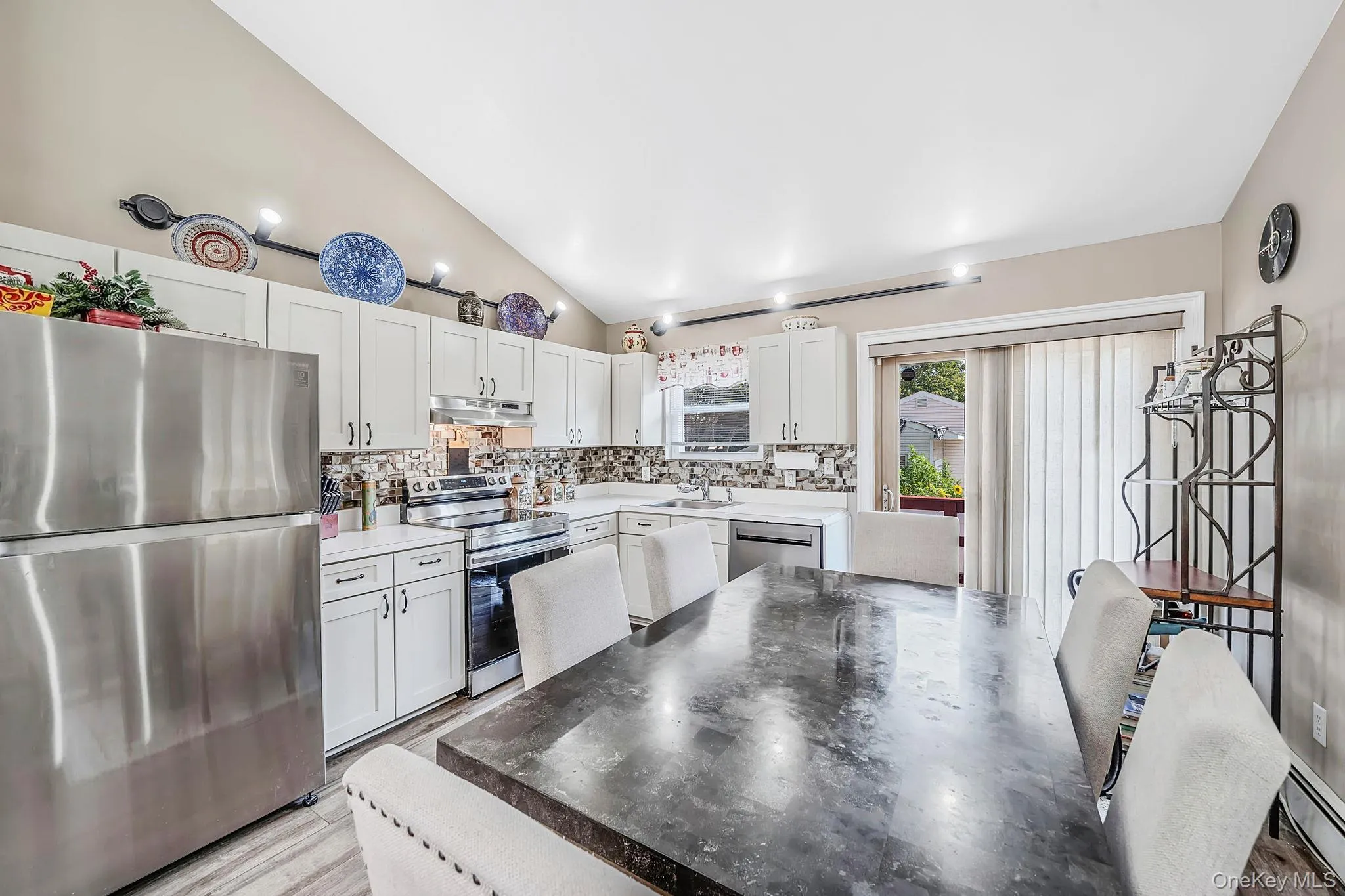7 Wellwood Drive, Brookhaven, NY, 3 Bedrooms Bedrooms, 5 Rooms Rooms,1 BathroomBathrooms,Residential,For Rent,Wellwood,0,1044617 7 Wellwood Drive, Brookhaven, NY, 3 Bedrooms Bedrooms, 5 Rooms Rooms,1 BathroomBathrooms,Residential,For Rent,Wellwood,0,1044617