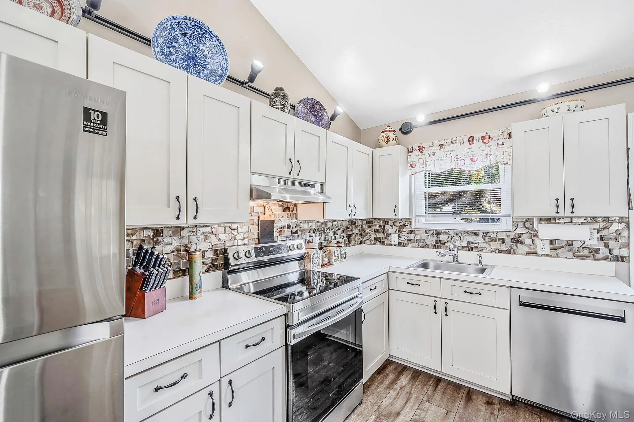 7 Wellwood Drive, Brookhaven, NY, 3 Bedrooms Bedrooms, 5 Rooms Rooms,1 BathroomBathrooms,Residential,For Rent,Wellwood,0,1044617 7 Wellwood Drive, Brookhaven, NY, 3 Bedrooms Bedrooms, 5 Rooms Rooms,1 BathroomBathrooms,Residential,For Rent,Wellwood,0,1044617