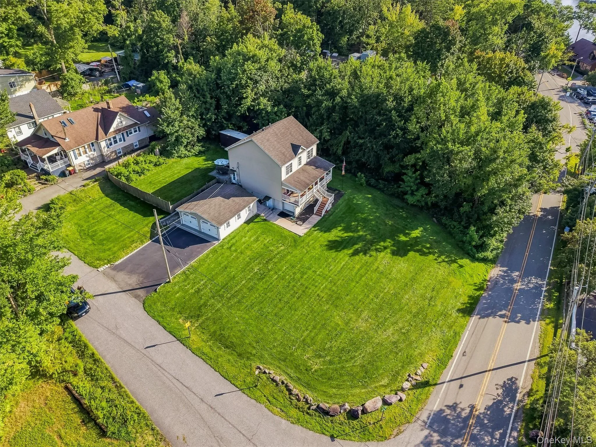 6 Shore Road, Warwick (town), NY, 3 Bedrooms Bedrooms, 9 Rooms Rooms,2 BathroomsBathrooms,Residential,For Rent,Shore,0,1044625 6 Shore Road, Warwick (town), NY, 3 Bedrooms Bedrooms, 9 Rooms Rooms,2 BathroomsBathrooms,Residential,For Rent,Shore,0,1044625