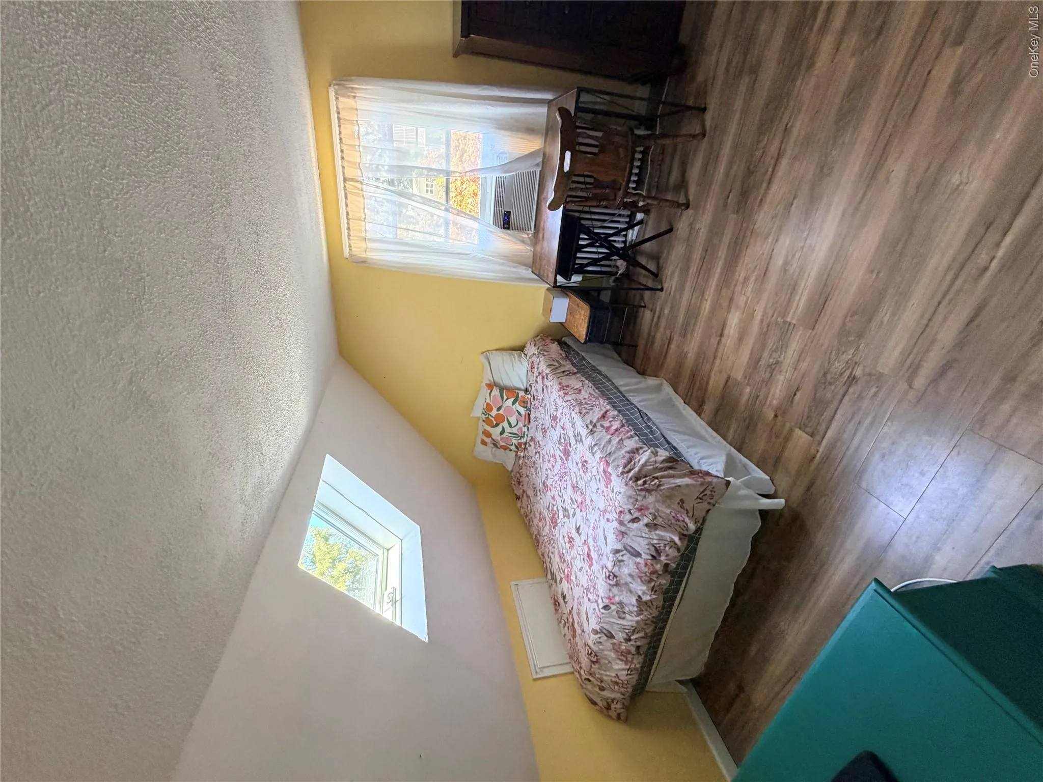 upstairs bedroom #1 upstairs bedroom #1