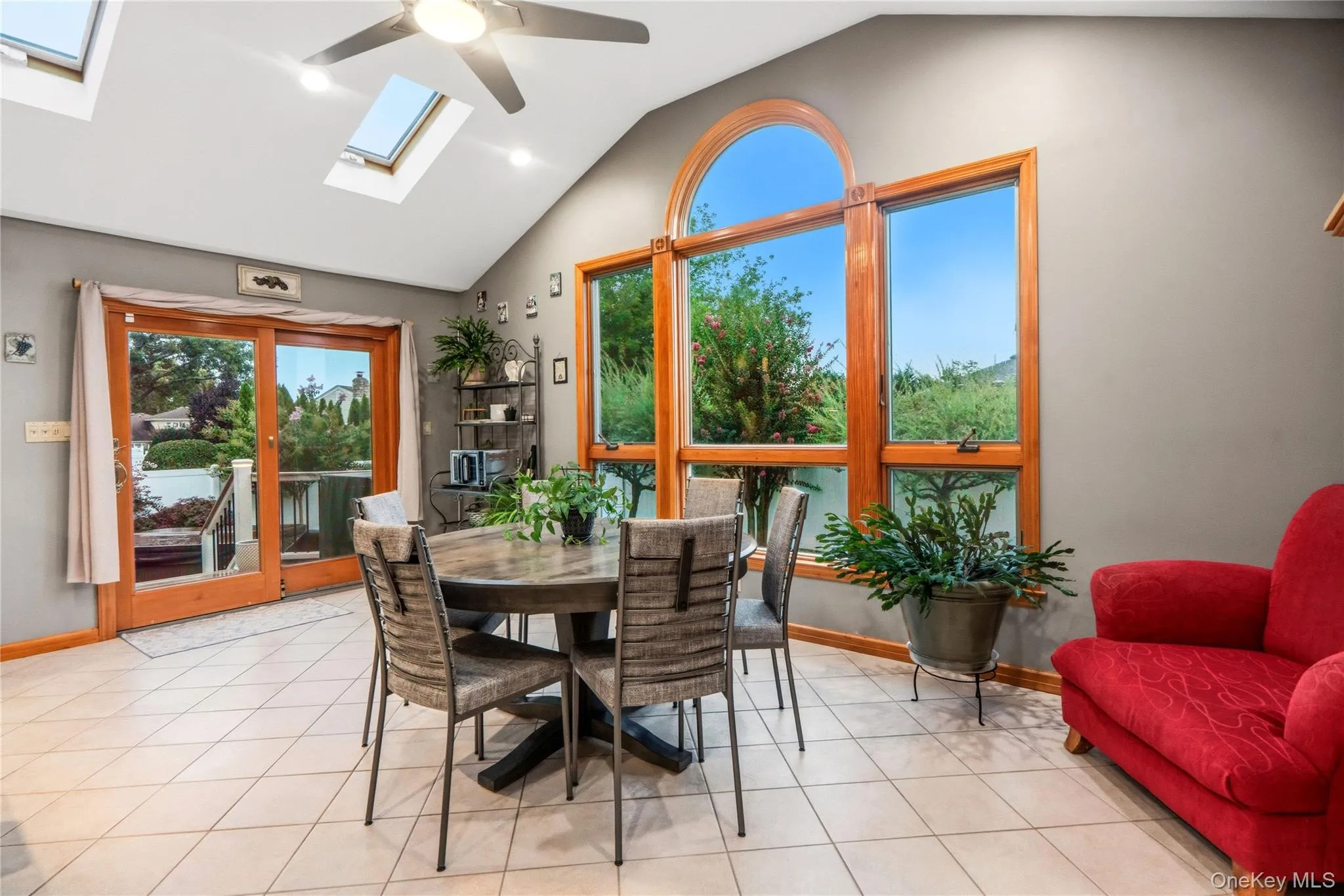118 Chester Avenue, Oyster Bay, NY, 5 Bedrooms Bedrooms, 10 Rooms Rooms,2 BathroomsBathrooms,Residential,For Rent,Chester,0,1044633 118 Chester Avenue, Oyster Bay, NY, 5 Bedrooms Bedrooms, 10 Rooms Rooms,2 BathroomsBathrooms,Residential,For Rent,Chester,0,1044633