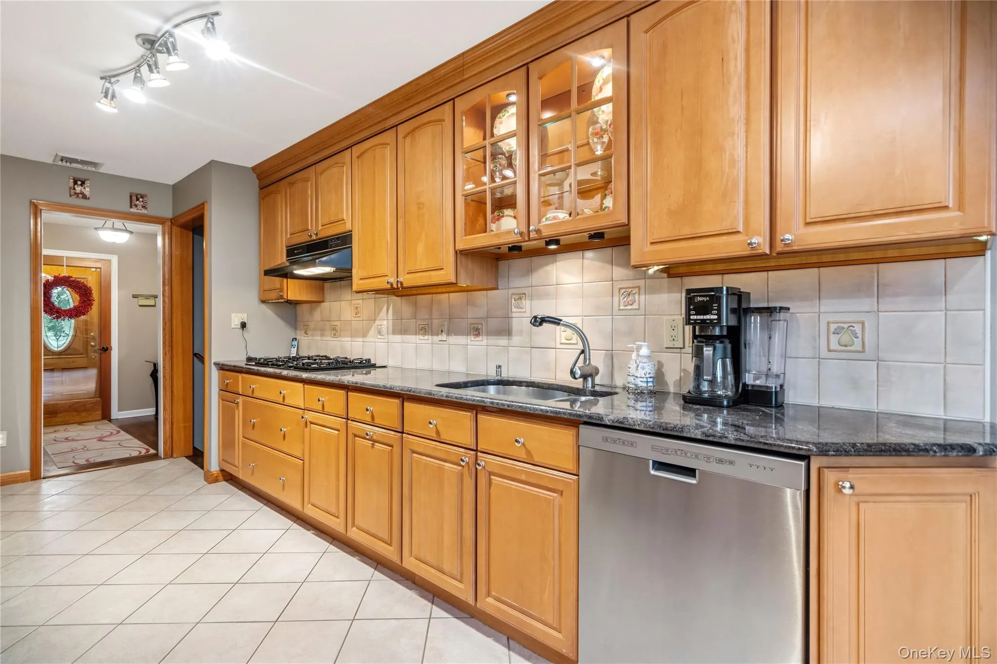 118 Chester Avenue, Oyster Bay, NY, 5 Bedrooms Bedrooms, 10 Rooms Rooms,2 BathroomsBathrooms,Residential,For Rent,Chester,0,1044633 118 Chester Avenue, Oyster Bay, NY, 5 Bedrooms Bedrooms, 10 Rooms Rooms,2 BathroomsBathrooms,Residential,For Rent,Chester,0,1044633