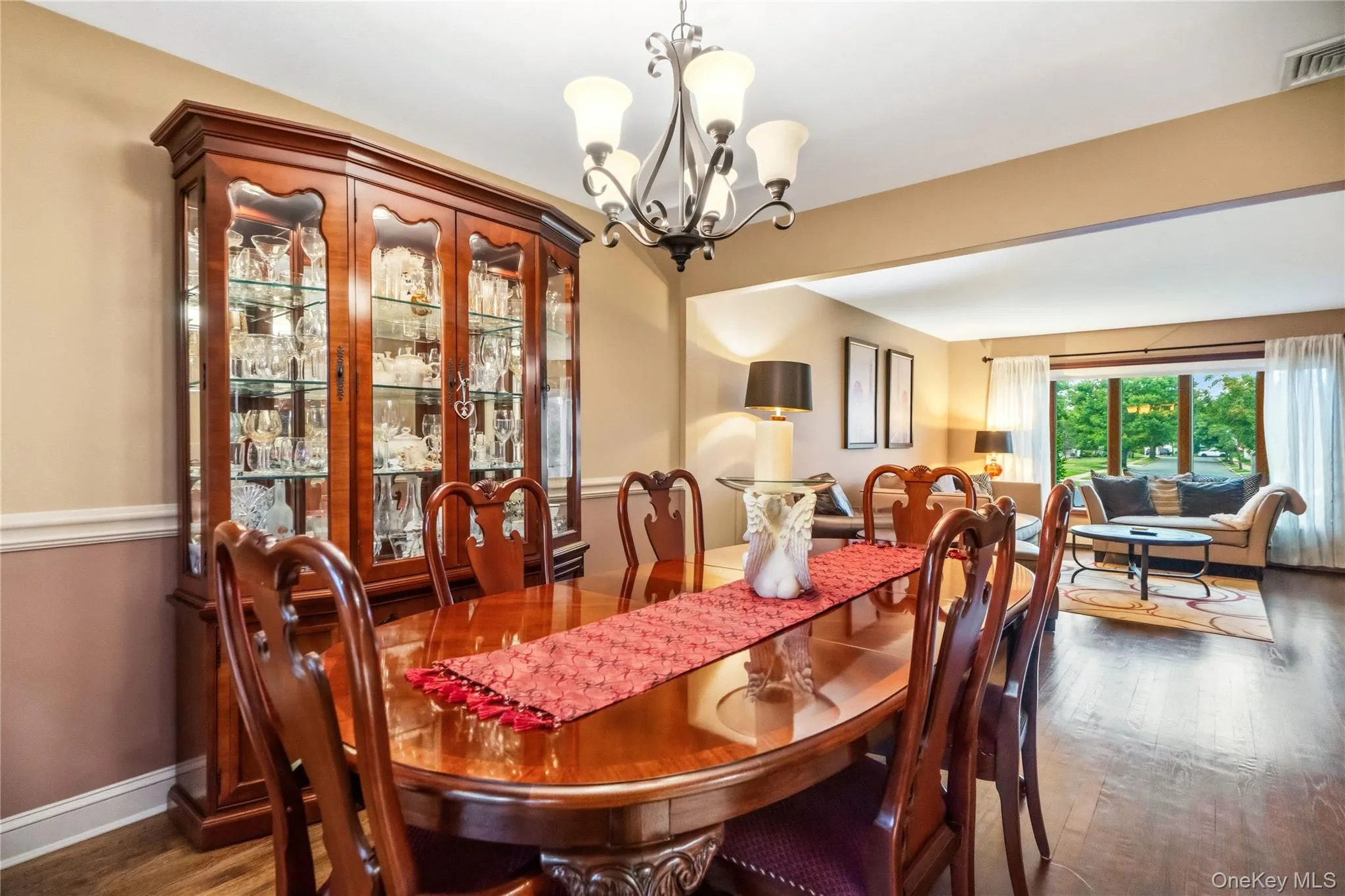 118 Chester Avenue, Oyster Bay, NY, 5 Bedrooms Bedrooms, 10 Rooms Rooms,2 BathroomsBathrooms,Residential,For Rent,Chester,0,1044633 118 Chester Avenue, Oyster Bay, NY, 5 Bedrooms Bedrooms, 10 Rooms Rooms,2 BathroomsBathrooms,Residential,For Rent,Chester,0,1044633