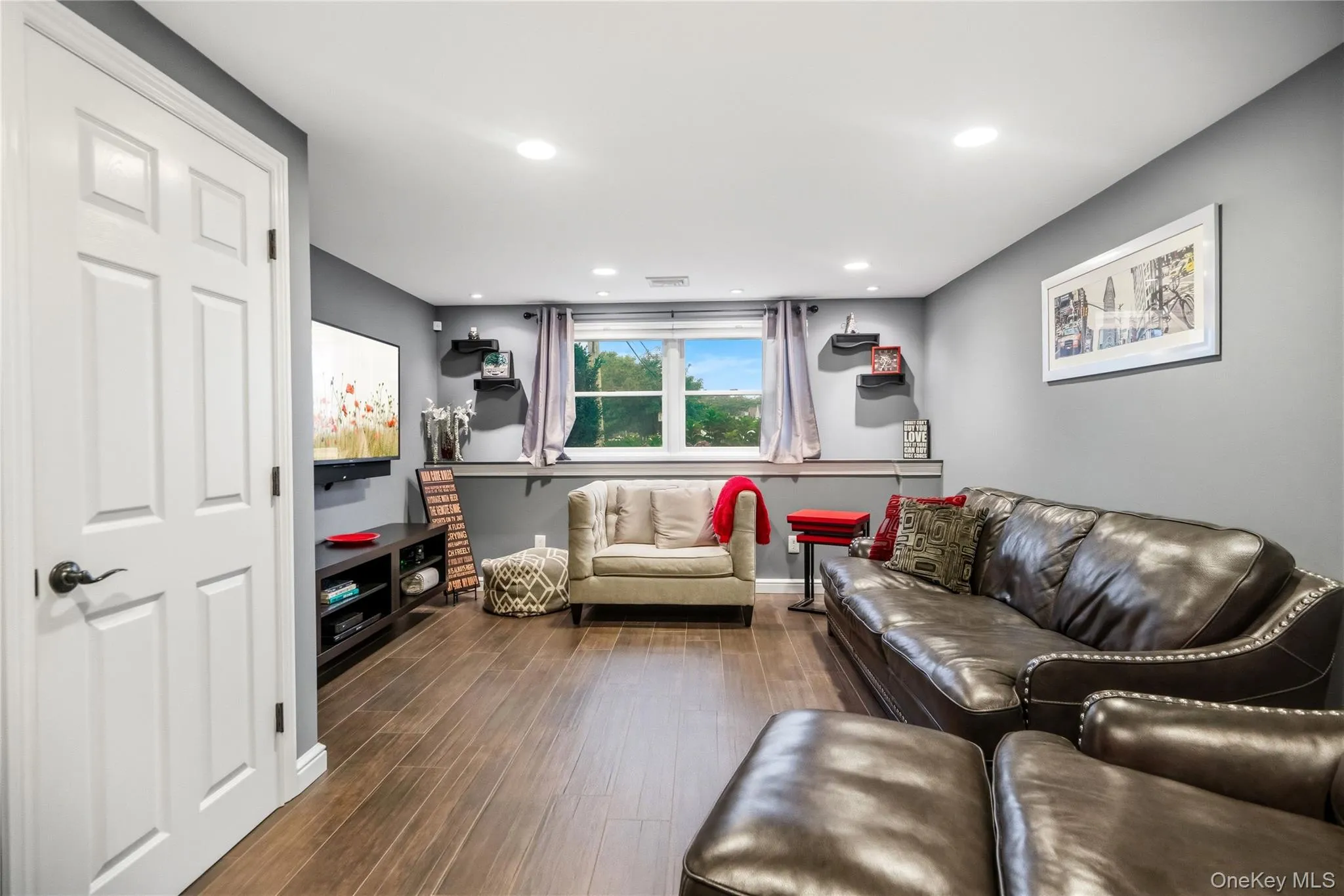 118 Chester Avenue, Oyster Bay, NY, 5 Bedrooms Bedrooms, 10 Rooms Rooms,2 BathroomsBathrooms,Residential,For Rent,Chester,0,1044633 118 Chester Avenue, Oyster Bay, NY, 5 Bedrooms Bedrooms, 10 Rooms Rooms,2 BathroomsBathrooms,Residential,For Rent,Chester,0,1044633