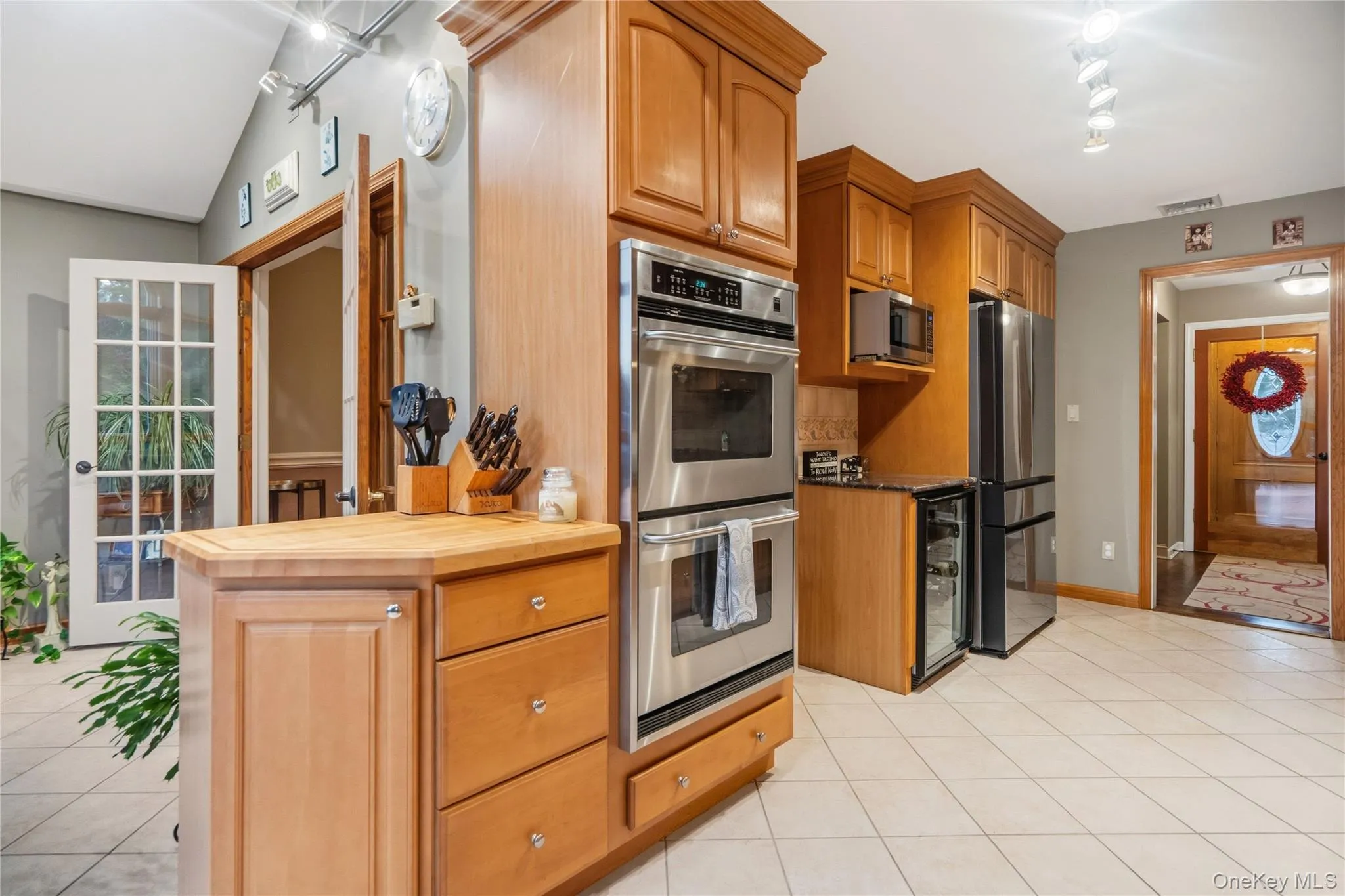 118 Chester Avenue, Oyster Bay, NY, 5 Bedrooms Bedrooms, 10 Rooms Rooms,2 BathroomsBathrooms,Residential,For Rent,Chester,0,1044633 118 Chester Avenue, Oyster Bay, NY, 5 Bedrooms Bedrooms, 10 Rooms Rooms,2 BathroomsBathrooms,Residential,For Rent,Chester,0,1044633