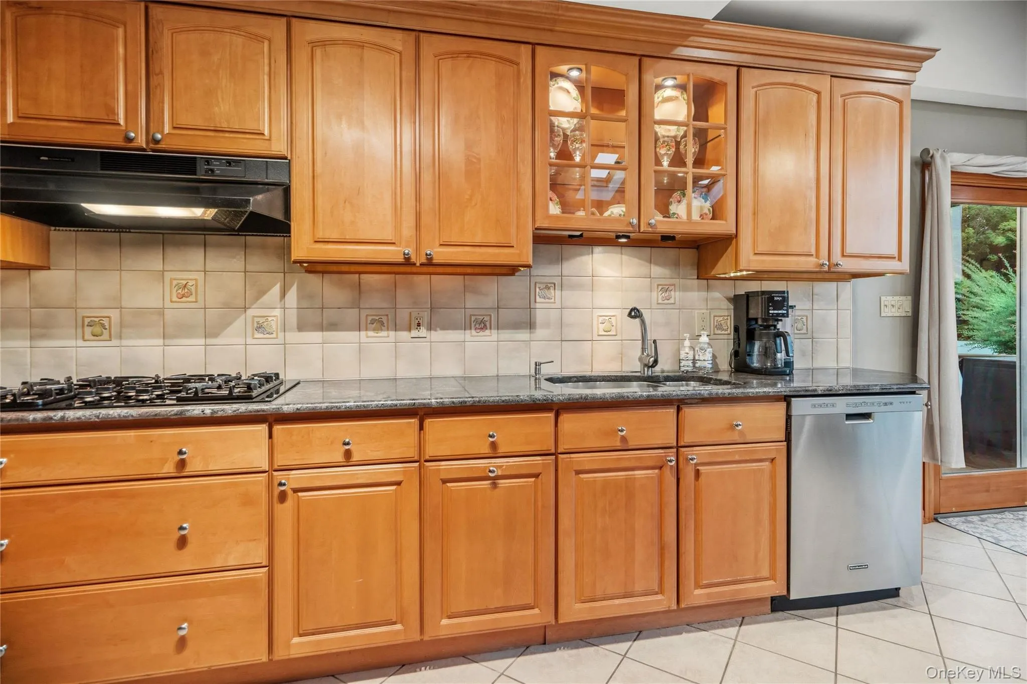 118 Chester Avenue, Oyster Bay, NY, 5 Bedrooms Bedrooms, 10 Rooms Rooms,2 BathroomsBathrooms,Residential,For Rent,Chester,0,1044633 118 Chester Avenue, Oyster Bay, NY, 5 Bedrooms Bedrooms, 10 Rooms Rooms,2 BathroomsBathrooms,Residential,For Rent,Chester,0,1044633