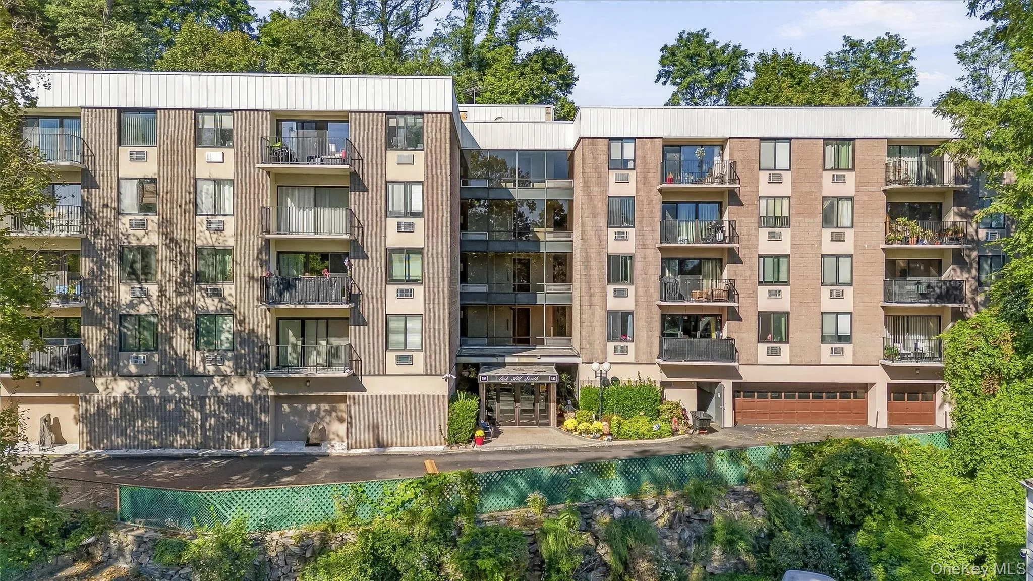 130 Colonial Parkway, Yonkers, NY, 2 Bedrooms Bedrooms, 5 Rooms Rooms,2 BathroomsBathrooms,Residential,For Rent,Colonial,0,1044635 130 Colonial Parkway, Yonkers, NY, 2 Bedrooms Bedrooms, 5 Rooms Rooms,2 BathroomsBathrooms,Residential,For Rent,Colonial,0,1044635