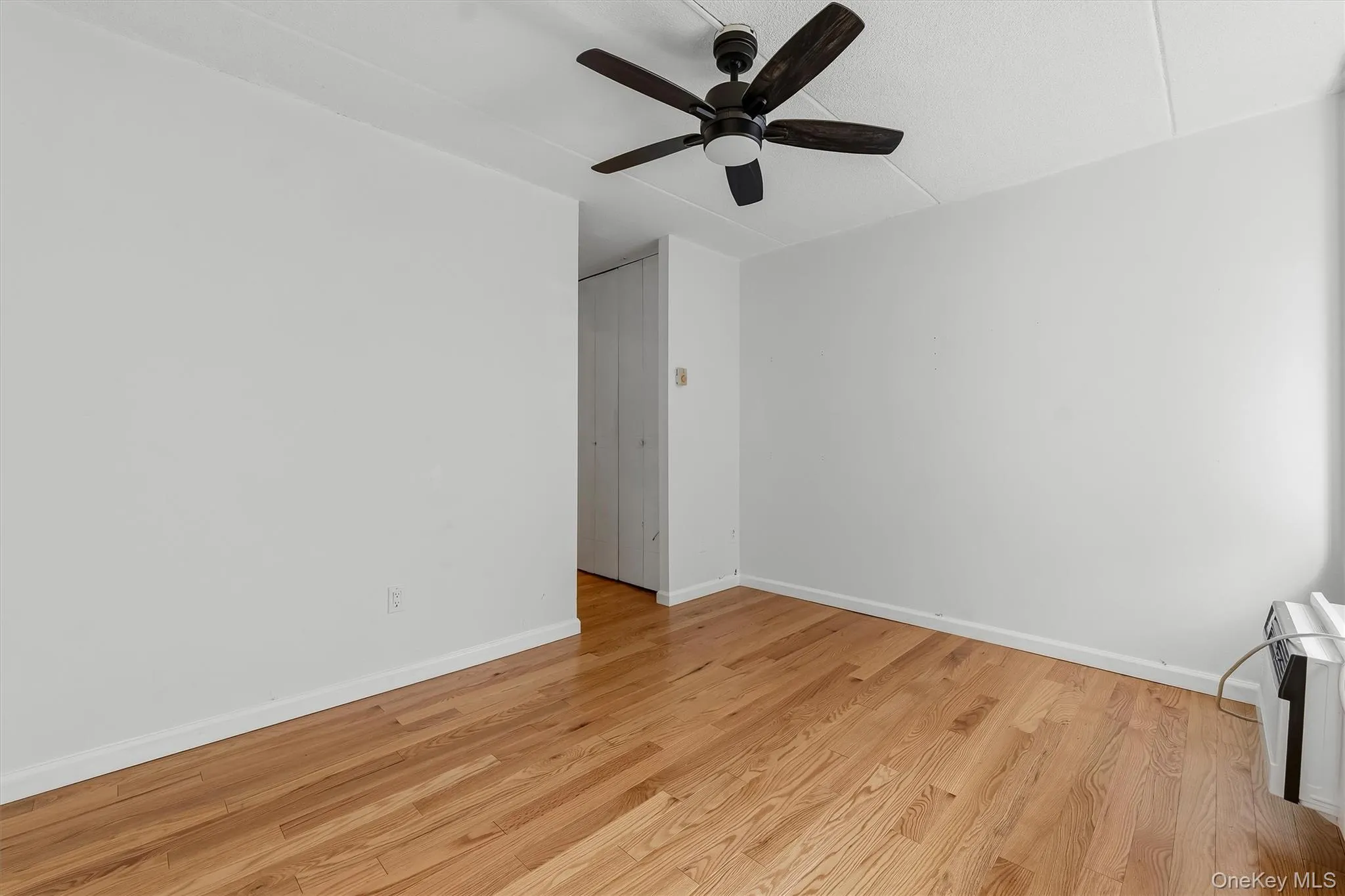130 Colonial Parkway, Yonkers, NY, 2 Bedrooms Bedrooms, 5 Rooms Rooms,2 BathroomsBathrooms,Residential,For Rent,Colonial,0,1044635 130 Colonial Parkway, Yonkers, NY, 2 Bedrooms Bedrooms, 5 Rooms Rooms,2 BathroomsBathrooms,Residential,For Rent,Colonial,0,1044635