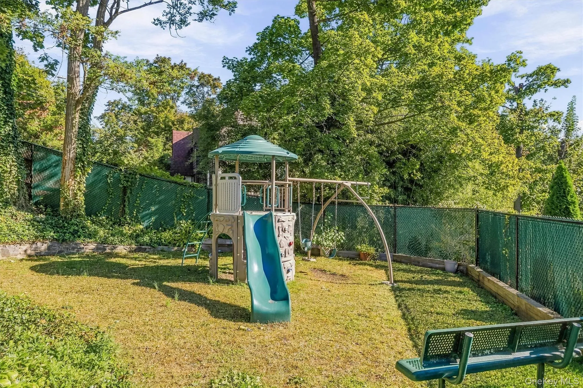 130 Colonial Parkway, Yonkers, NY, 2 Bedrooms Bedrooms, 5 Rooms Rooms,2 BathroomsBathrooms,Residential,For Rent,Colonial,0,1044635 130 Colonial Parkway, Yonkers, NY, 2 Bedrooms Bedrooms, 5 Rooms Rooms,2 BathroomsBathrooms,Residential,For Rent,Colonial,0,1044635