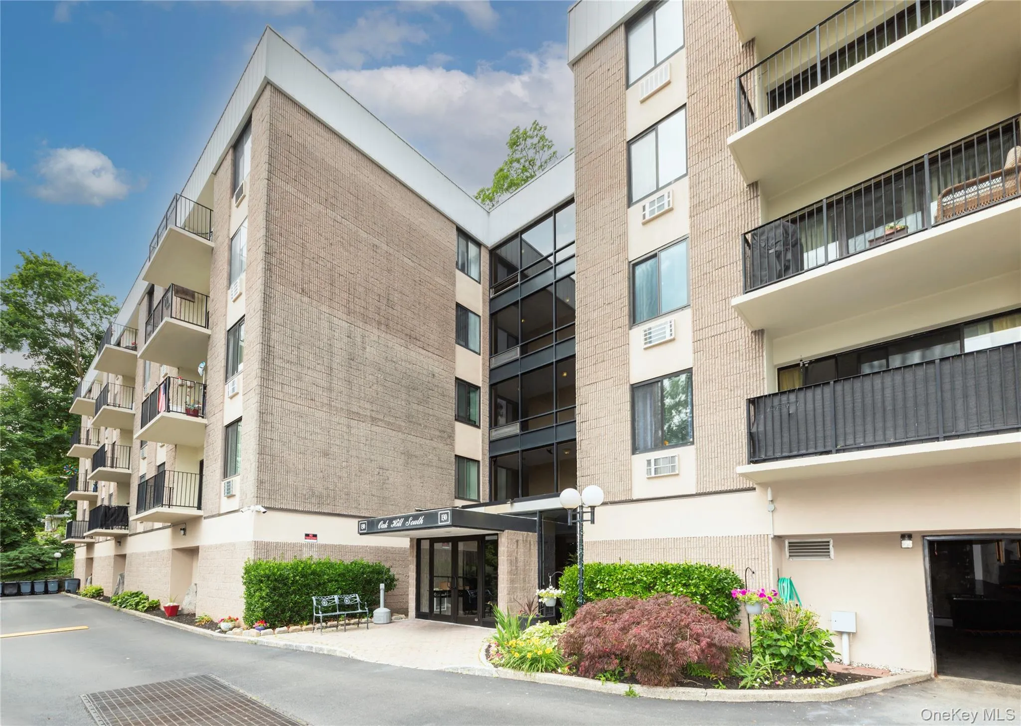 130 Colonial Parkway, Yonkers, NY, 2 Bedrooms Bedrooms, 5 Rooms Rooms,2 BathroomsBathrooms,Residential,For Rent,Colonial,0,1044635 130 Colonial Parkway, Yonkers, NY, 2 Bedrooms Bedrooms, 5 Rooms Rooms,2 BathroomsBathrooms,Residential,For Rent,Colonial,0,1044635