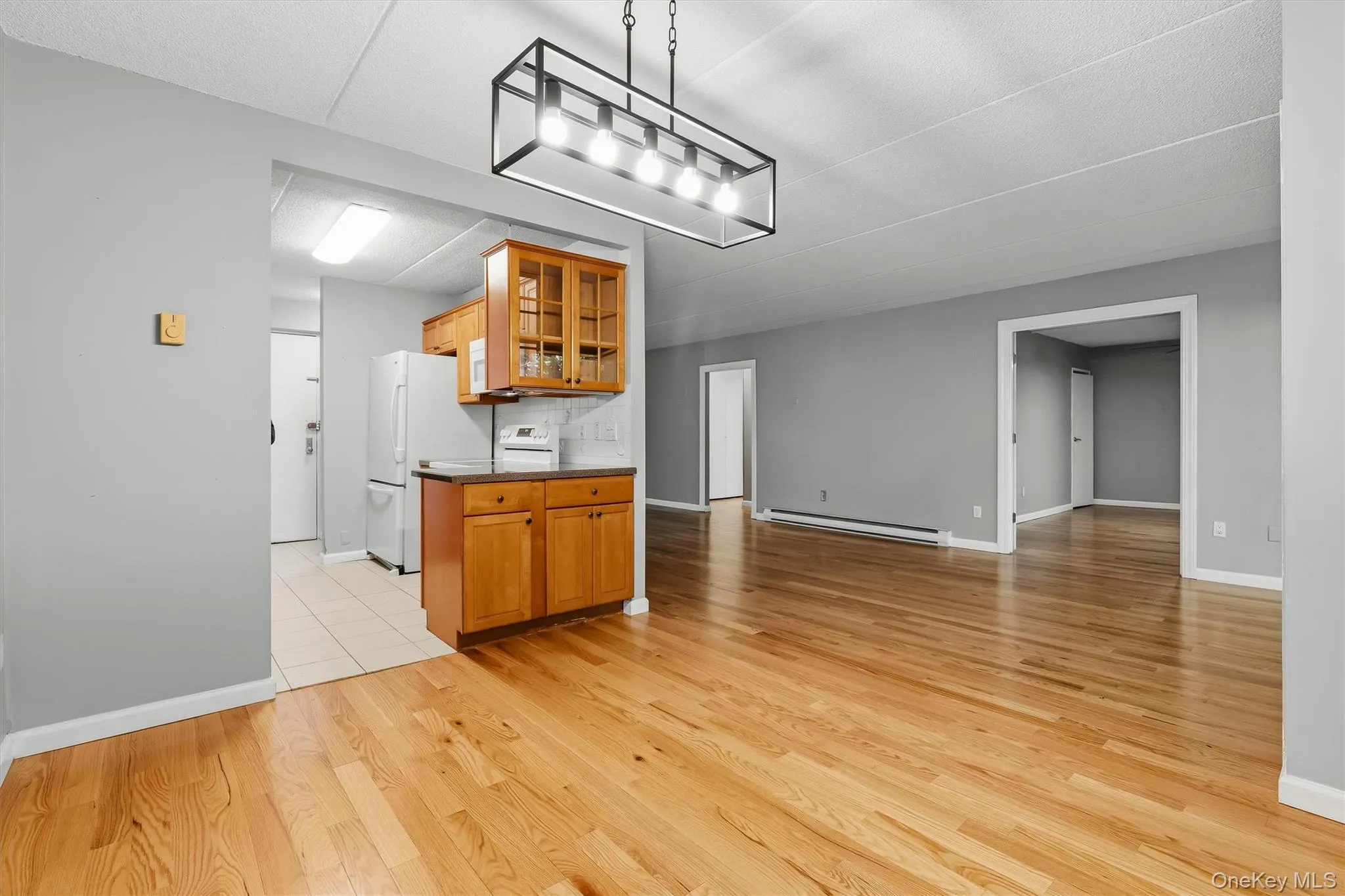 130 Colonial Parkway, Yonkers, NY, 2 Bedrooms Bedrooms, 5 Rooms Rooms,2 BathroomsBathrooms,Residential,For Rent,Colonial,0,1044635 130 Colonial Parkway, Yonkers, NY, 2 Bedrooms Bedrooms, 5 Rooms Rooms,2 BathroomsBathrooms,Residential,For Rent,Colonial,0,1044635