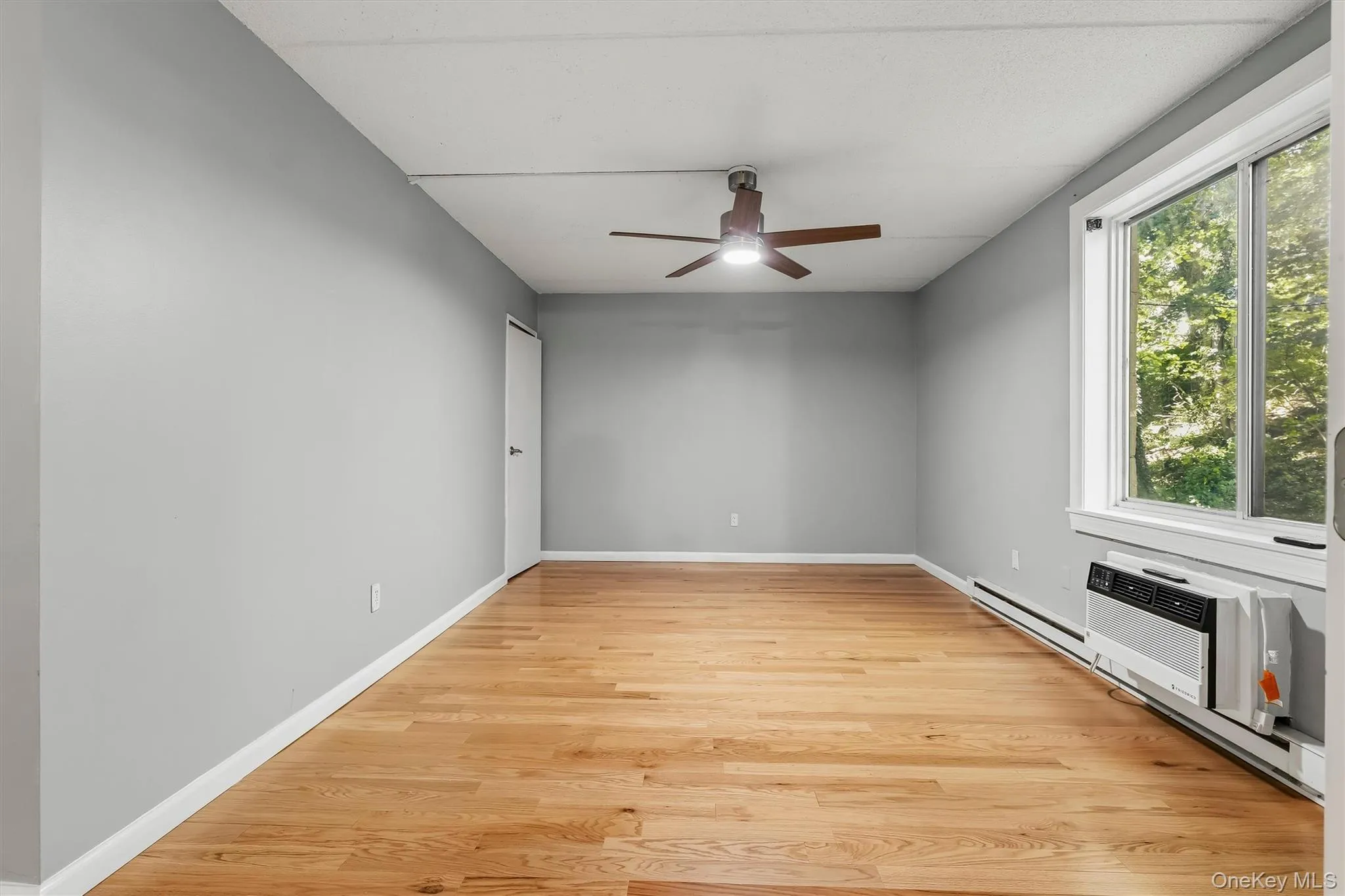 130 Colonial Parkway, Yonkers, NY, 2 Bedrooms Bedrooms, 5 Rooms Rooms,2 BathroomsBathrooms,Residential,For Rent,Colonial,0,1044635 130 Colonial Parkway, Yonkers, NY, 2 Bedrooms Bedrooms, 5 Rooms Rooms,2 BathroomsBathrooms,Residential,For Rent,Colonial,0,1044635
