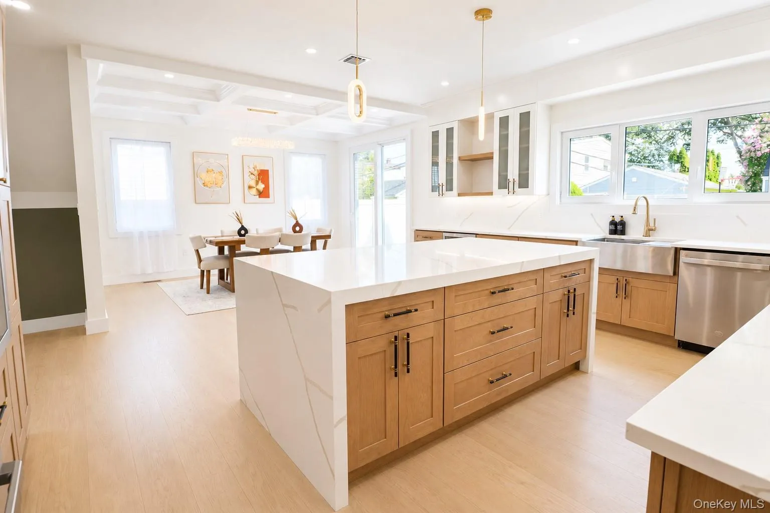 23 Mistletoe Lane, Hempstead, NY, 5 Bedrooms Bedrooms, 12 Rooms Rooms,5 BathroomsBathrooms,Residential,For Rent,Mistletoe,0,1044636 23 Mistletoe Lane, Hempstead, NY, 5 Bedrooms Bedrooms, 12 Rooms Rooms,5 BathroomsBathrooms,Residential,For Rent,Mistletoe,0,1044636