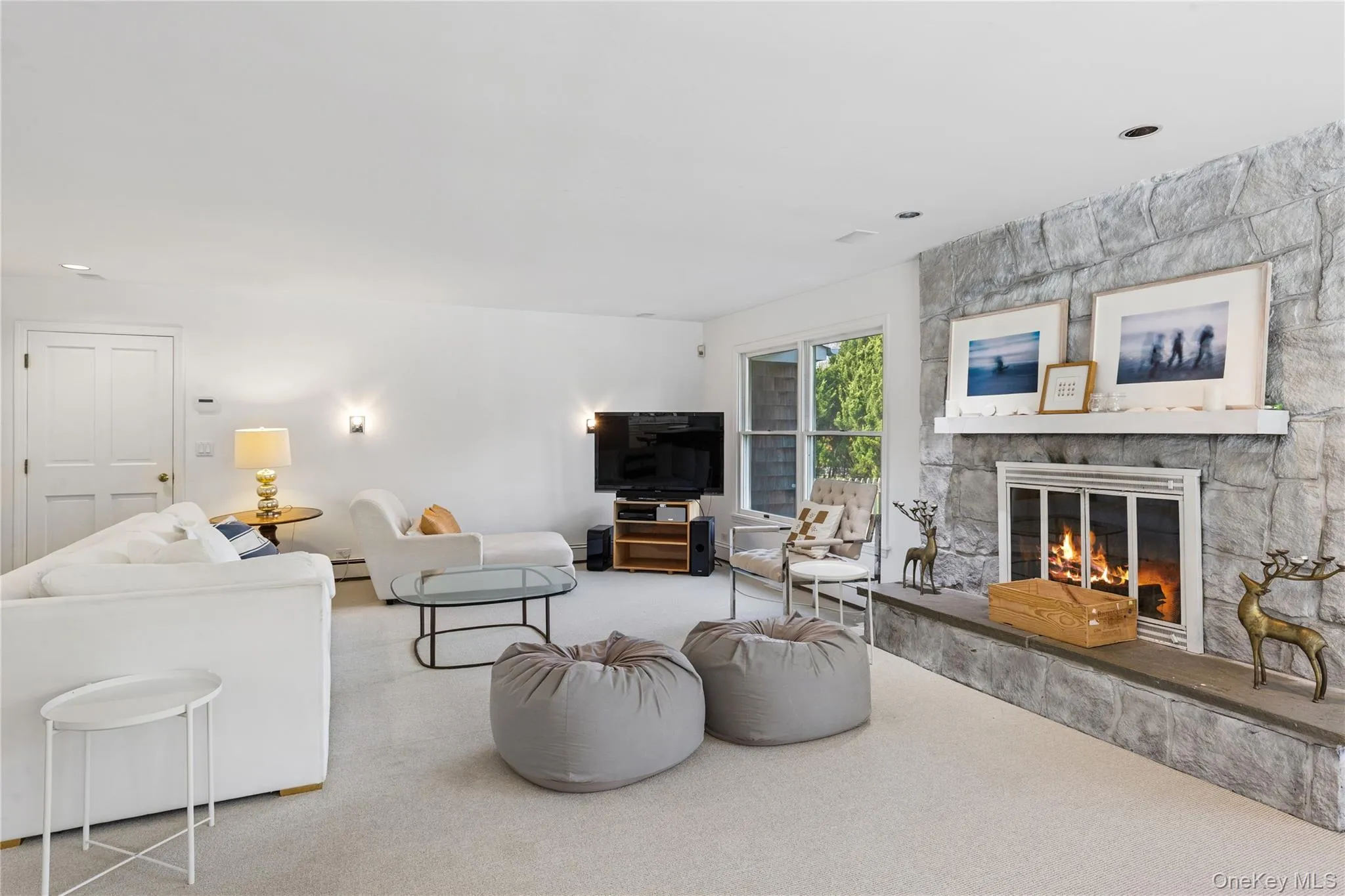 8 Niamogue Lane, Southampton, NY, 3 Bedrooms Bedrooms, 8 Rooms Rooms,2 BathroomsBathrooms,Residential Lease,For Rent,Niamogue,0,1044637 8 Niamogue Lane, Southampton, NY, 3 Bedrooms Bedrooms, 8 Rooms Rooms,2 BathroomsBathrooms,Residential Lease,For Rent,Niamogue,0,1044637