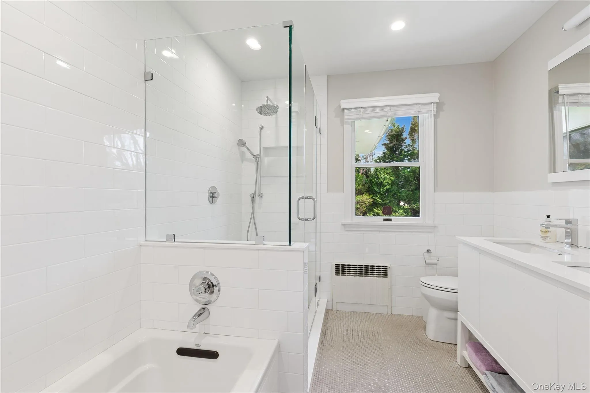8 Niamogue Lane, Southampton, NY, 3 Bedrooms Bedrooms, 8 Rooms Rooms,2 BathroomsBathrooms,Residential Lease,For Rent,Niamogue,0,1044637 8 Niamogue Lane, Southampton, NY, 3 Bedrooms Bedrooms, 8 Rooms Rooms,2 BathroomsBathrooms,Residential Lease,For Rent,Niamogue,0,1044637