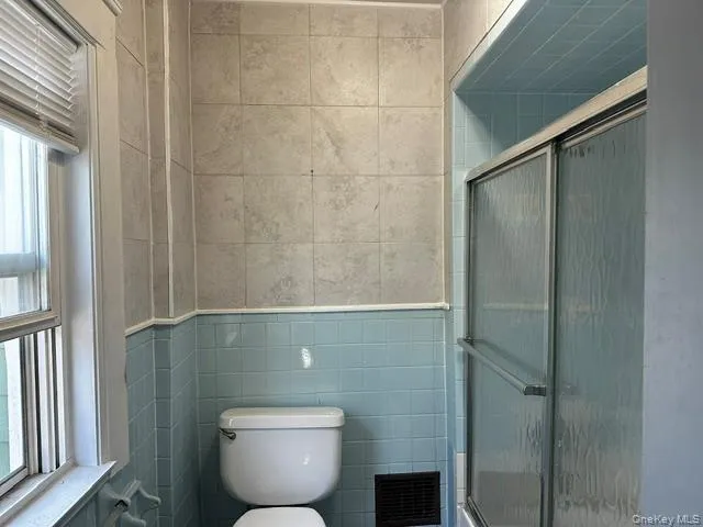31 Harrison Street, Poughkeepsie, NY, 3 Bedrooms Bedrooms, 6 Rooms Rooms,1 BathroomBathrooms,Residential Lease,For Rent,Harrison,0,1044638 31 Harrison Street, Poughkeepsie, NY, 3 Bedrooms Bedrooms, 6 Rooms Rooms,1 BathroomBathrooms,Residential Lease,For Rent,Harrison,0,1044638