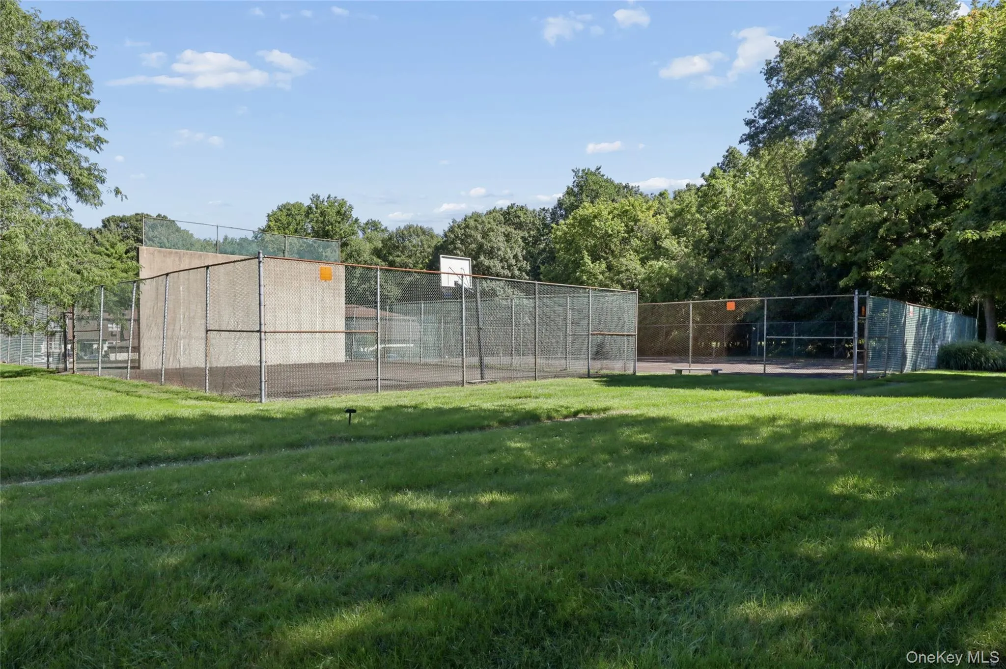 2 Church Lane, Clarkstown, NY, 2 Bedrooms Bedrooms, 5 Rooms Rooms,1 BathroomBathrooms,Residential,For Rent,Church,0,1044639 2 Church Lane, Clarkstown, NY, 2 Bedrooms Bedrooms, 5 Rooms Rooms,1 BathroomBathrooms,Residential,For Rent,Church,0,1044639