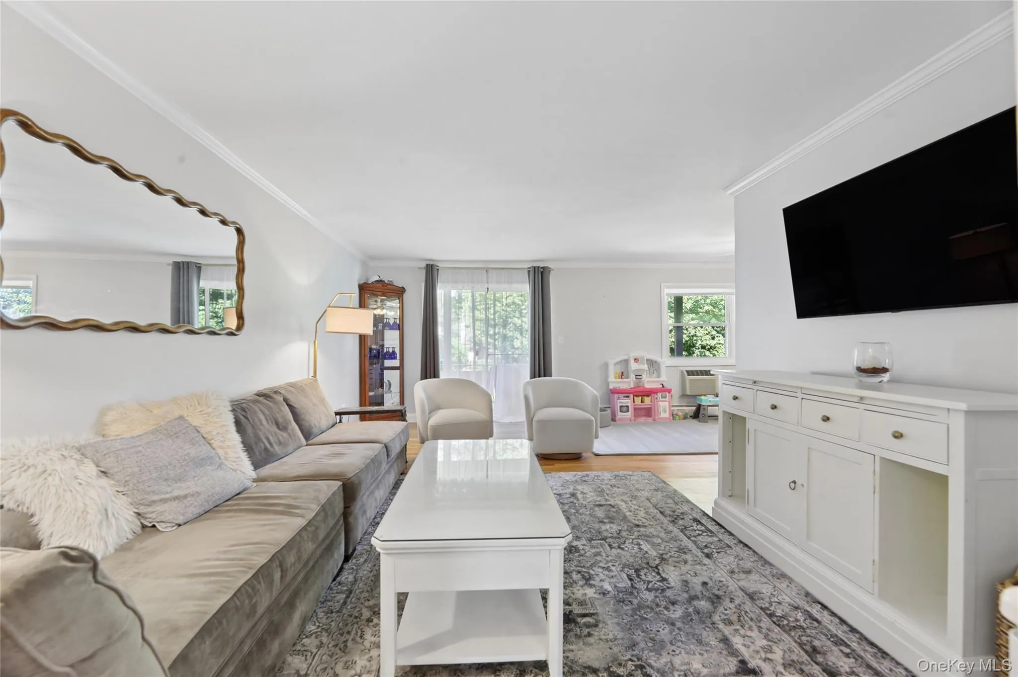 2 Church Lane, Clarkstown, NY, 2 Bedrooms Bedrooms, 5 Rooms Rooms,1 BathroomBathrooms,Residential,For Rent,Church,0,1044639 2 Church Lane, Clarkstown, NY, 2 Bedrooms Bedrooms, 5 Rooms Rooms,1 BathroomBathrooms,Residential,For Rent,Church,0,1044639