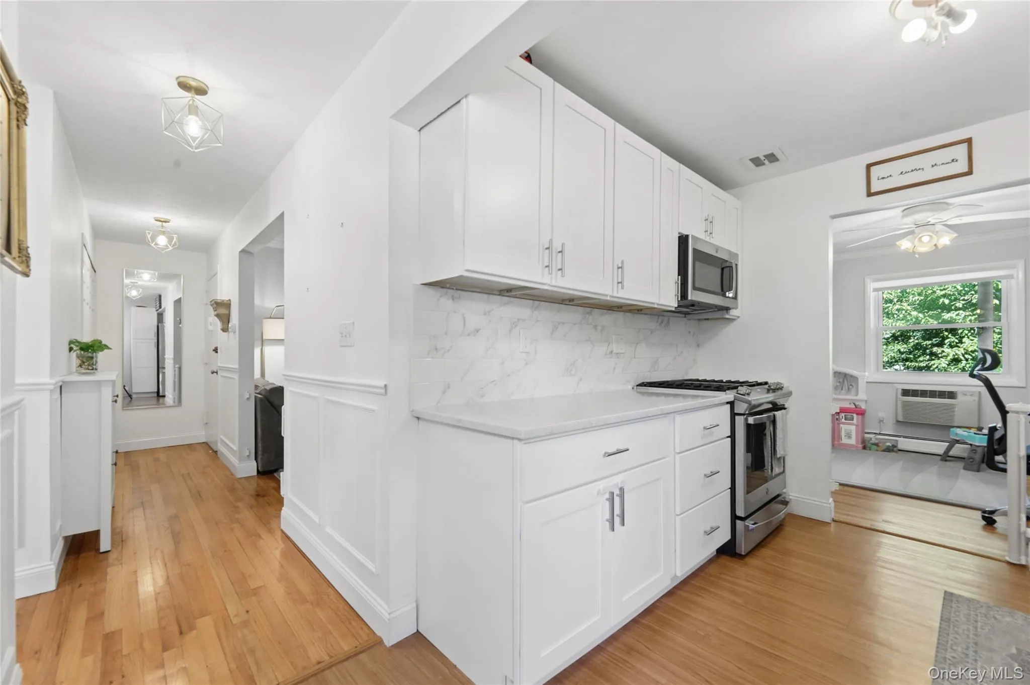 2 Church Lane, Clarkstown, NY, 2 Bedrooms Bedrooms, 5 Rooms Rooms,1 BathroomBathrooms,Residential,For Rent,Church,0,1044639 2 Church Lane, Clarkstown, NY, 2 Bedrooms Bedrooms, 5 Rooms Rooms,1 BathroomBathrooms,Residential,For Rent,Church,0,1044639